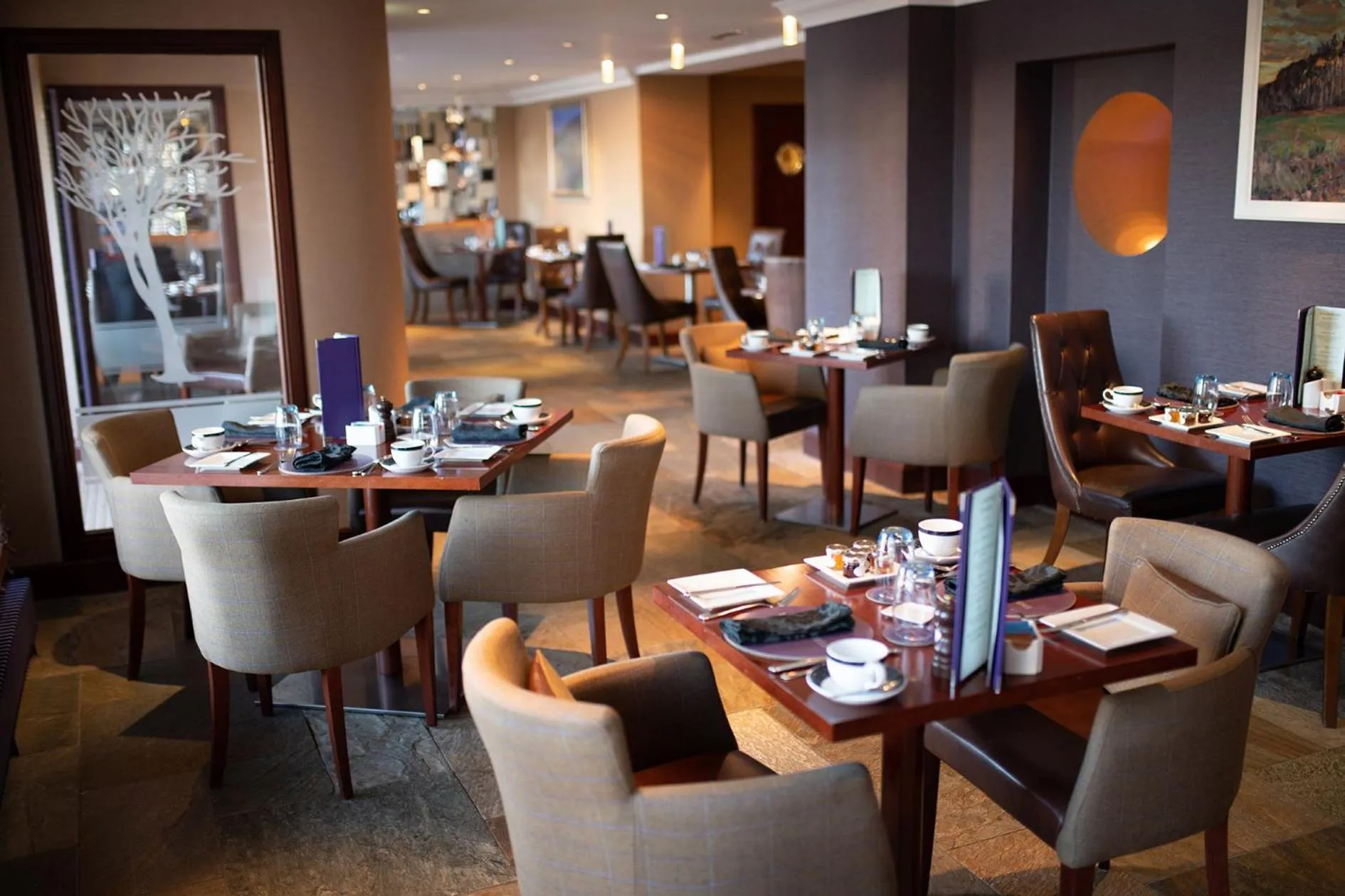 Restaurant/places to eat in The Mansefield Hotel