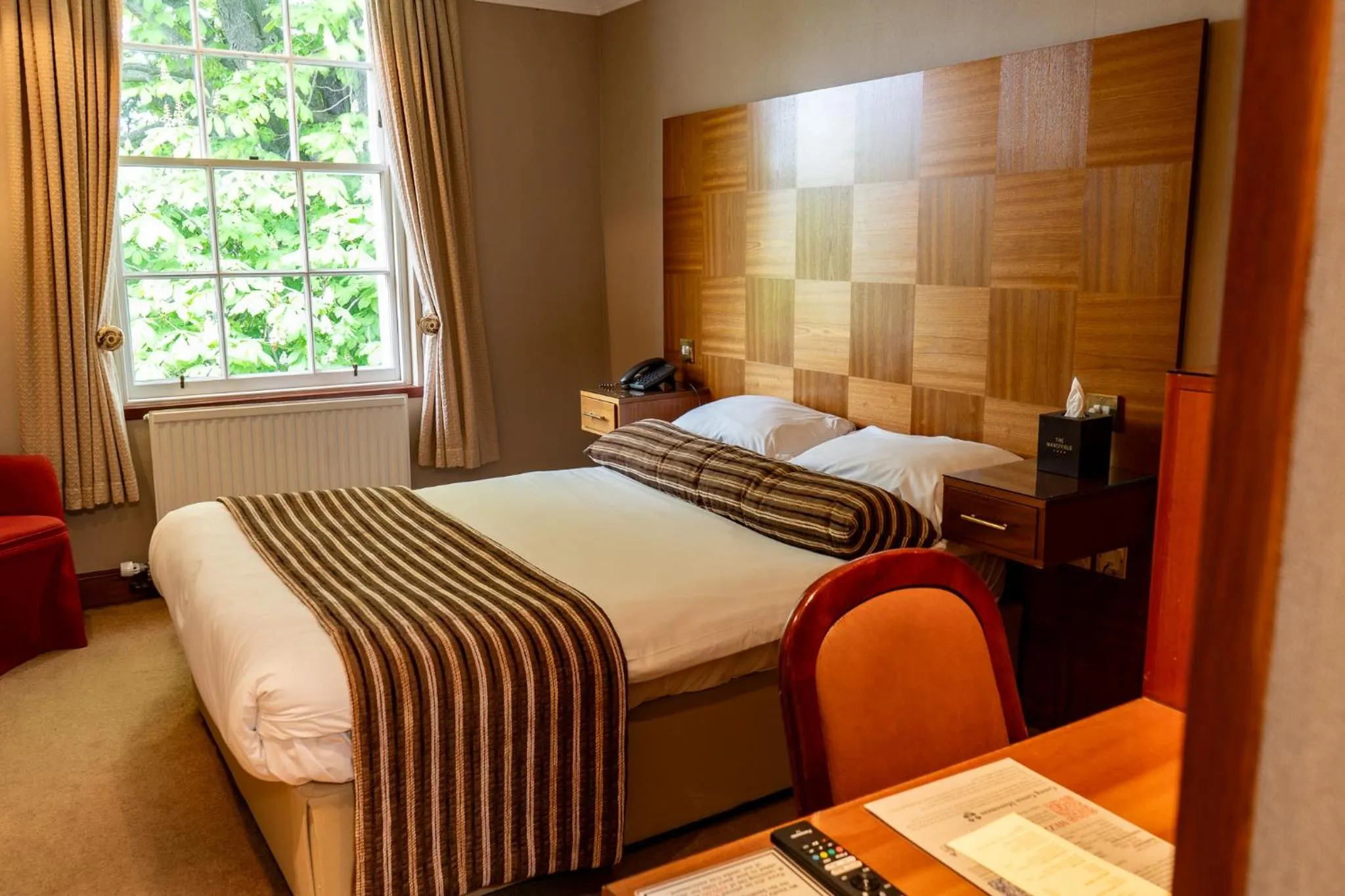 Bed in The Mansefield Hotel