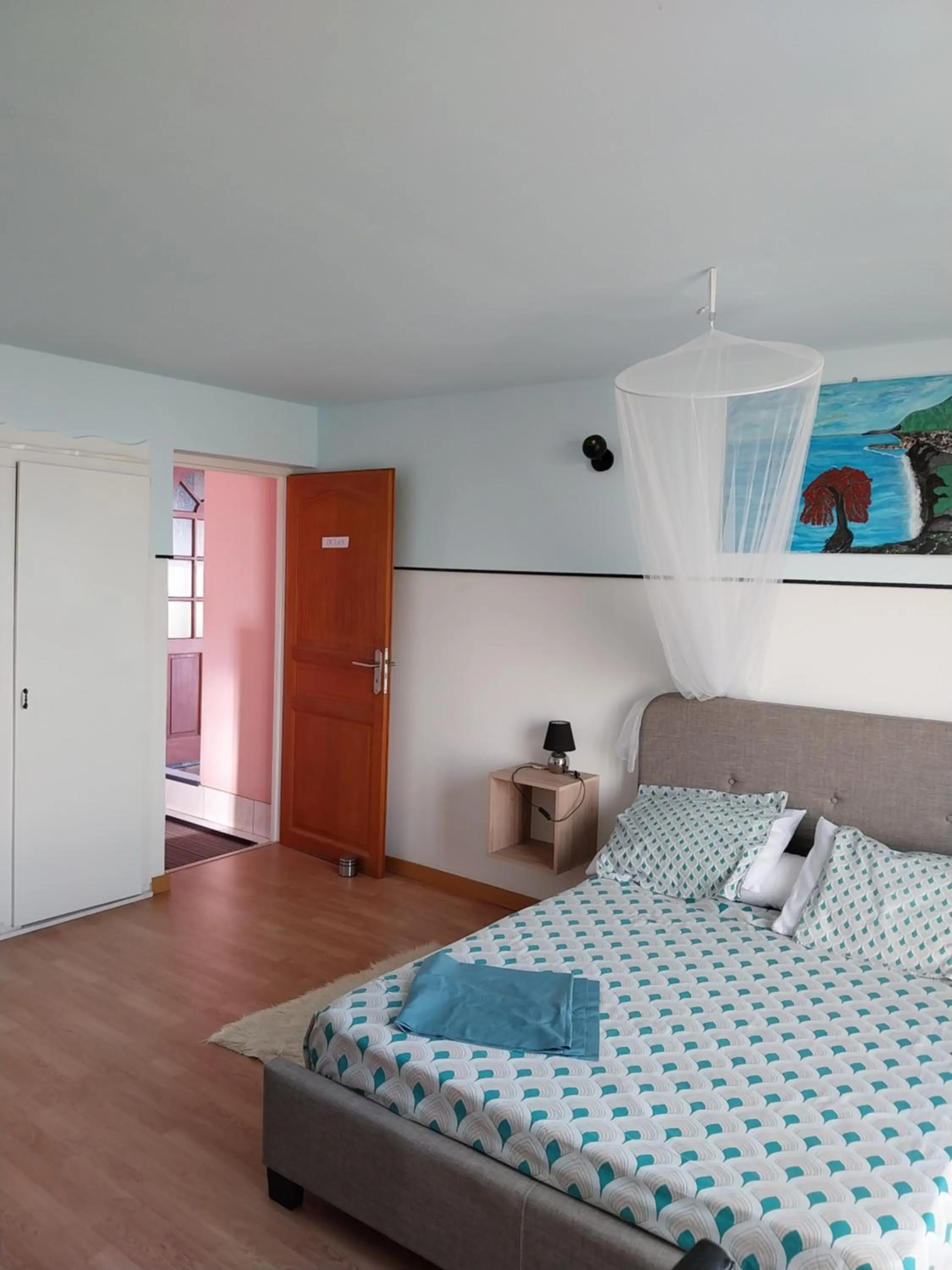 Bed in HORIZON 180°