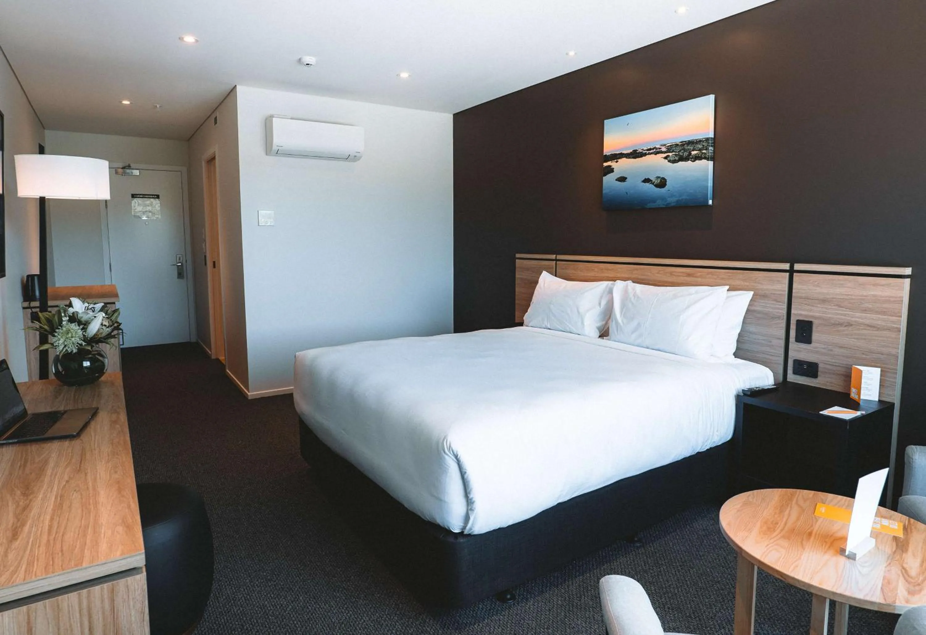 Bedroom, Bed in Sudima Kaikōura