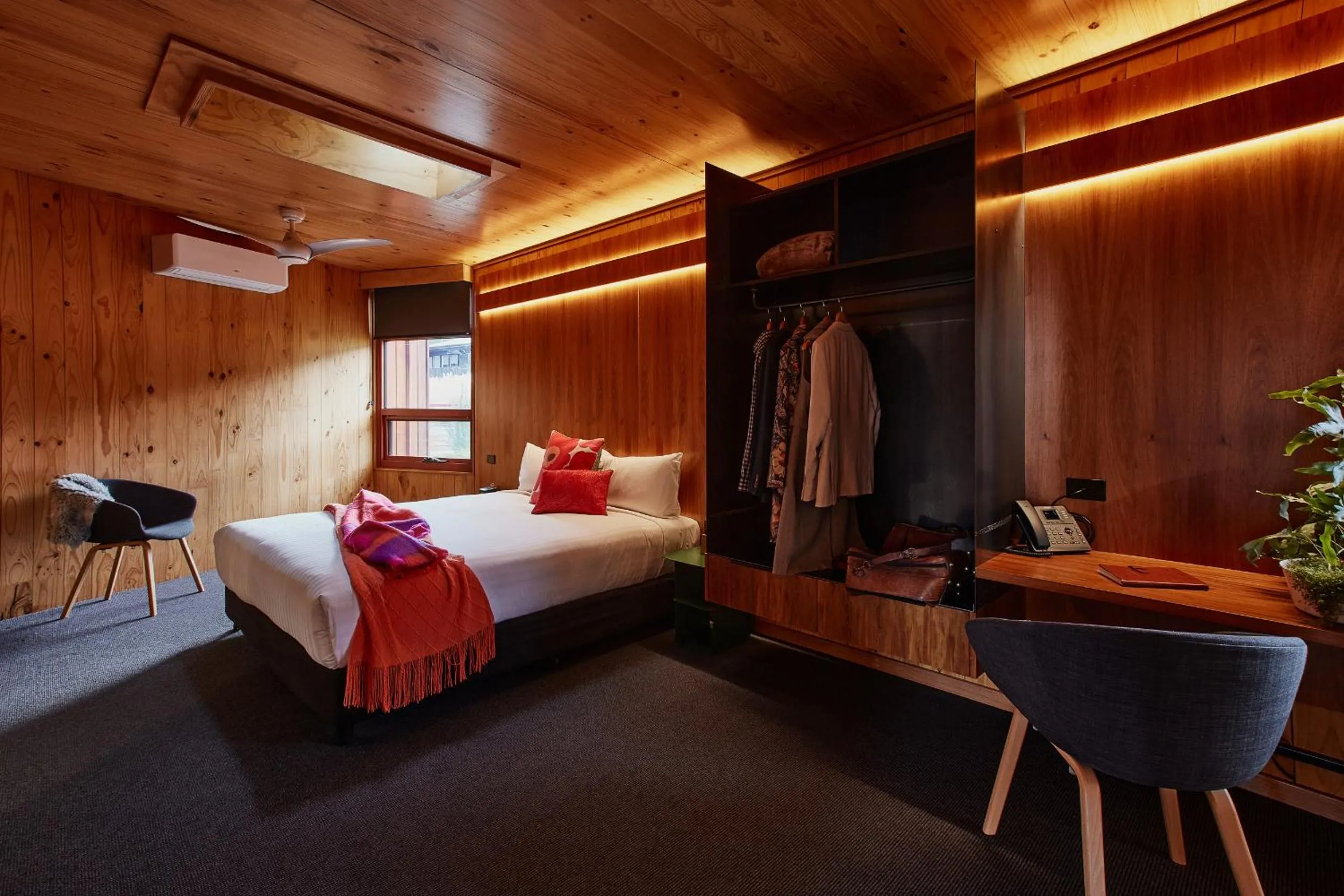 Photo of the whole room, Bed in Iron Creek Bay Estate