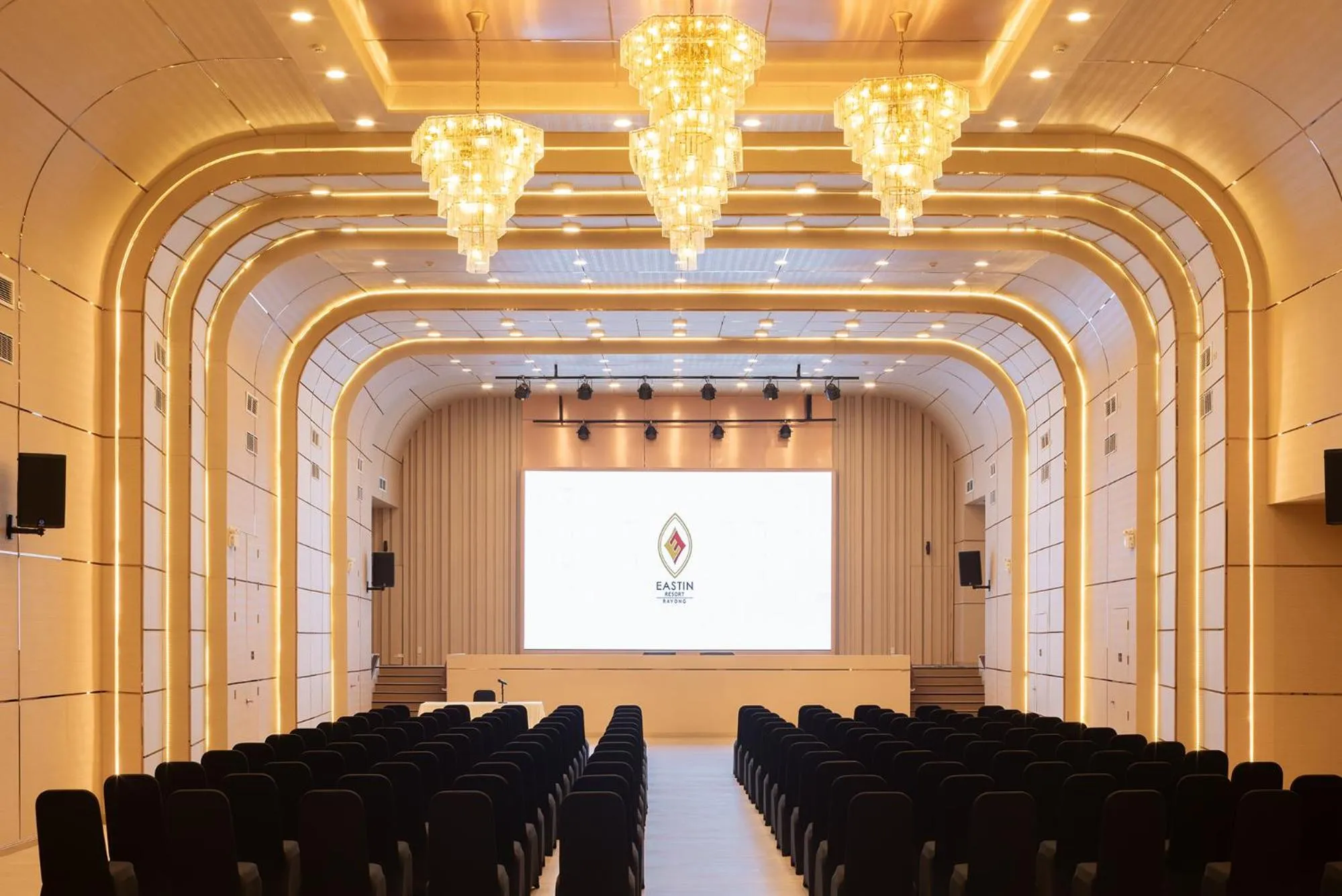 Meeting/conference room in Eastin Resort Rayong