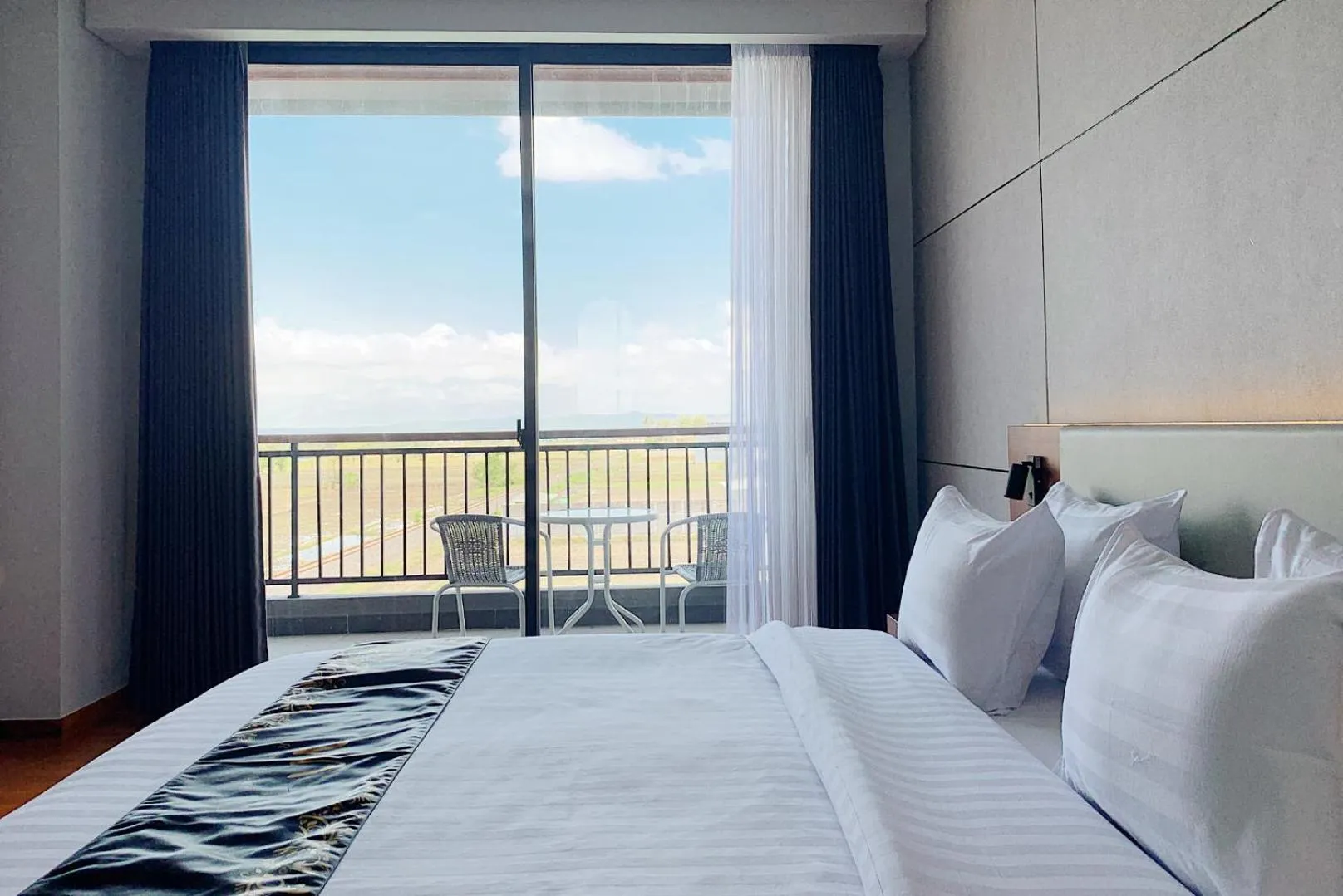 Bed in Grand Miami Hotel