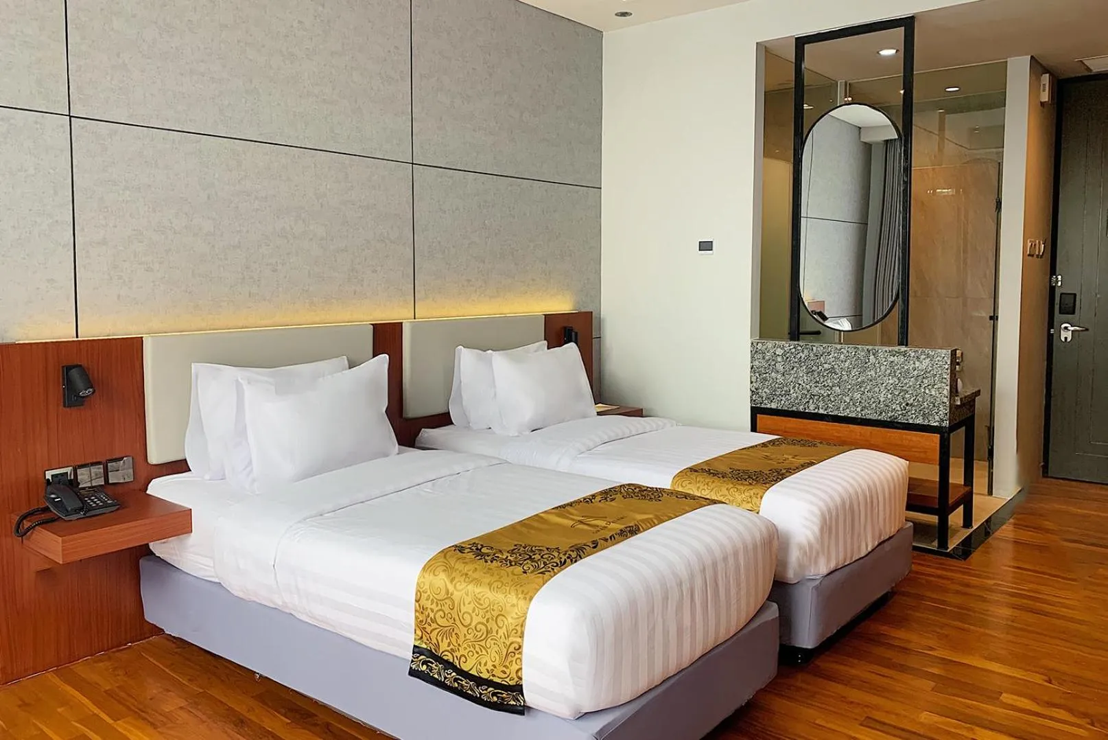 Bed in Grand Miami Hotel