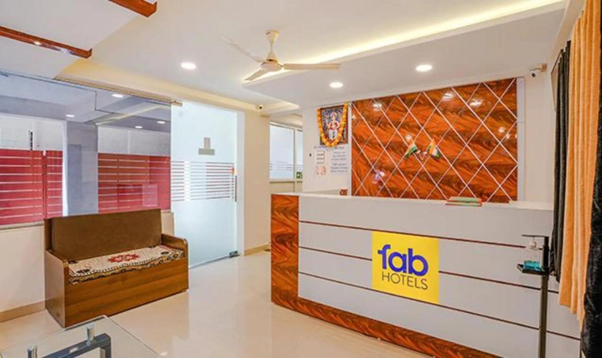 Lobby or reception in Via Royal Inn NS - Taluka