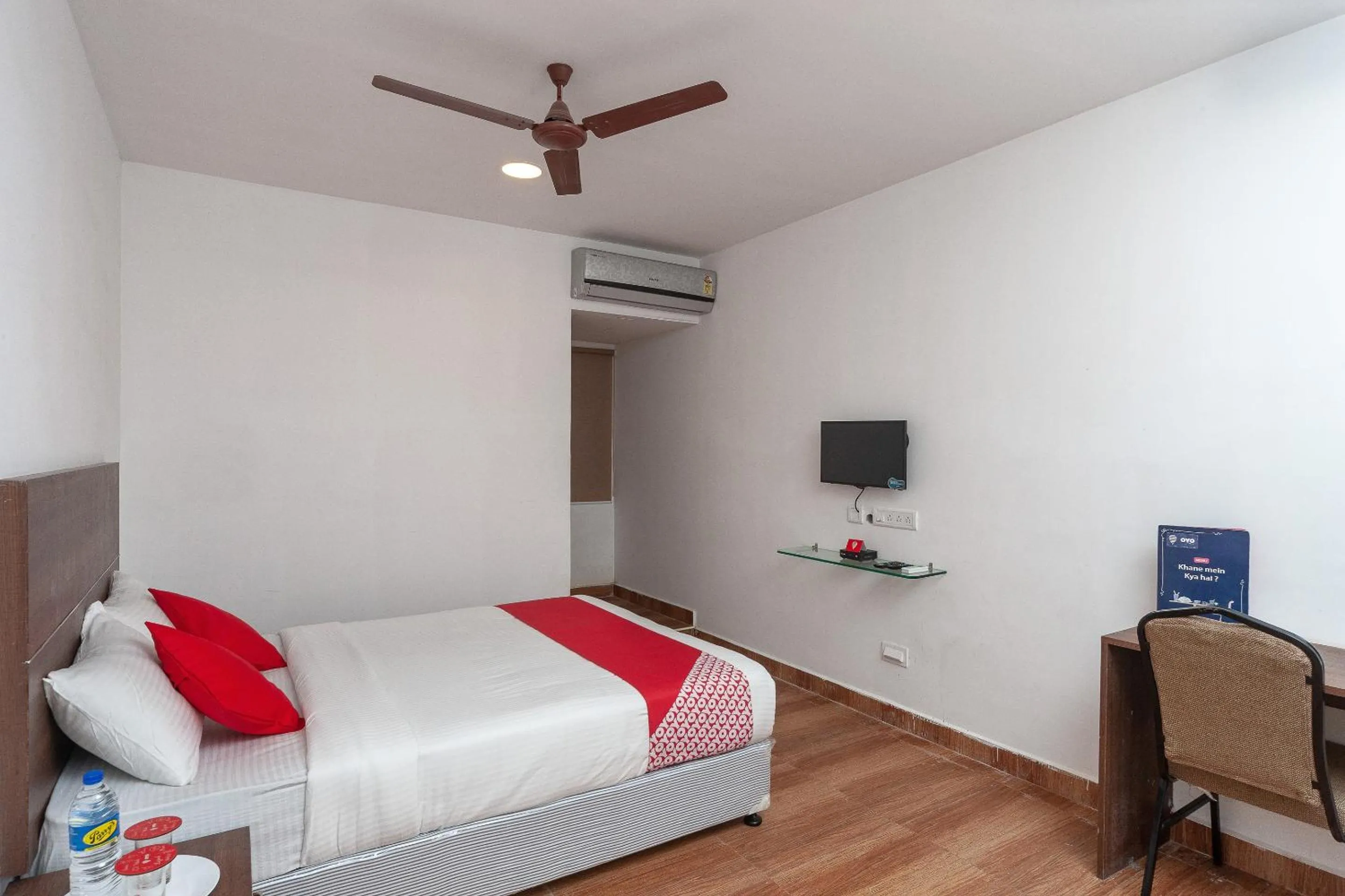 Bedroom in Hotel O Tambaram