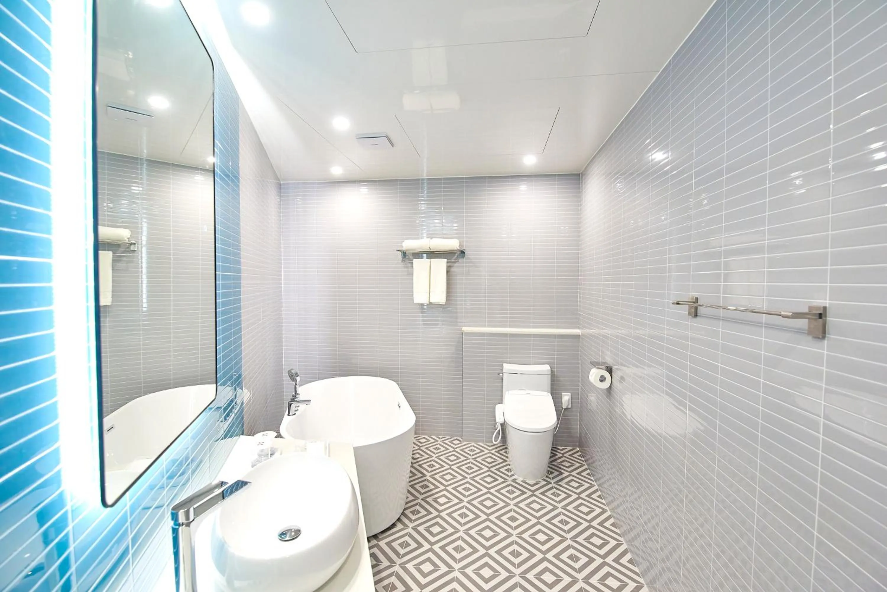 Shower in Busan City Hotel