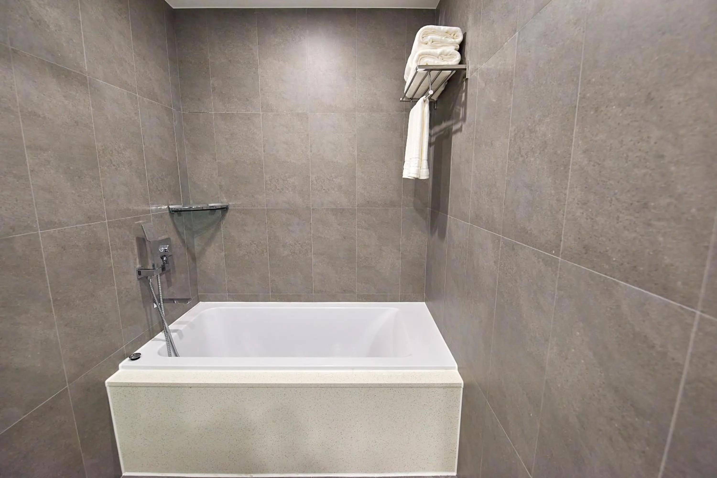 Shower in Busan City Hotel