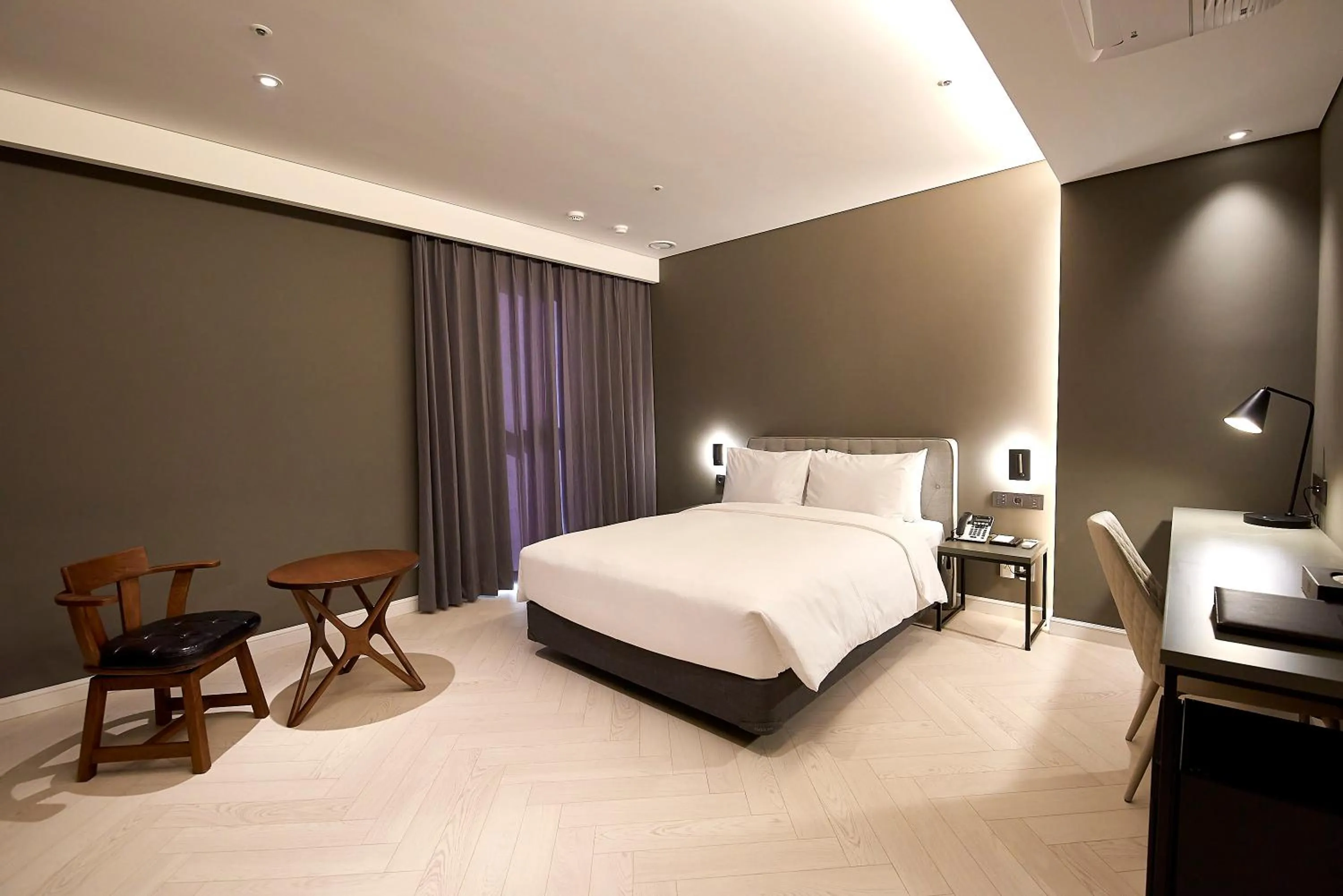 Bed in Busan City Hotel