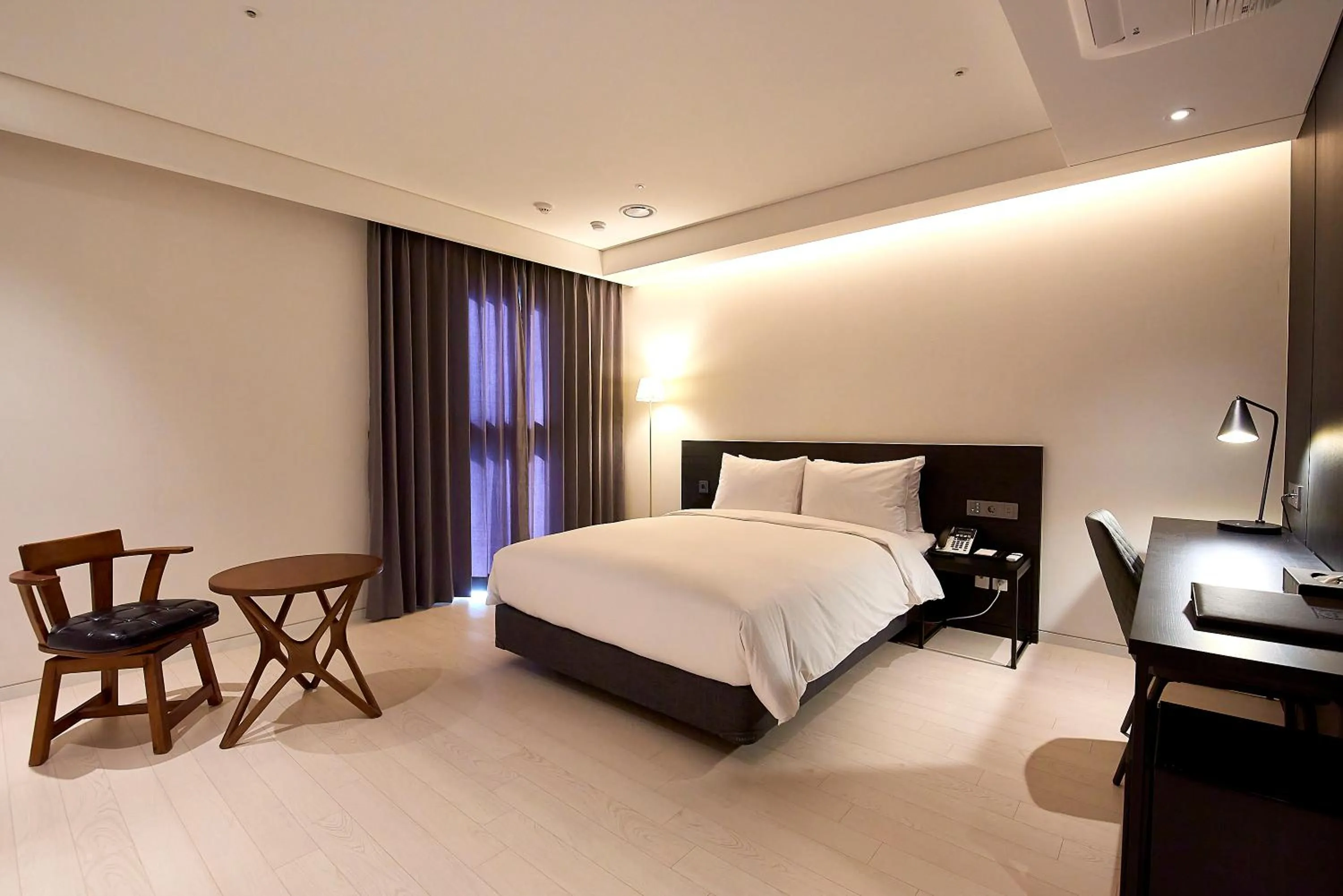 Bed in Busan City Hotel