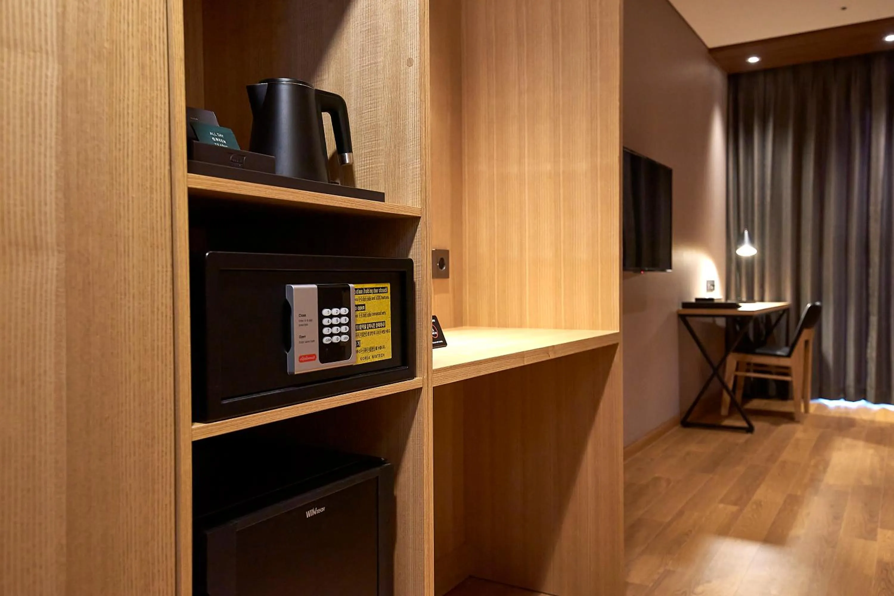 Coffee/tea facilities in Busan City Hotel