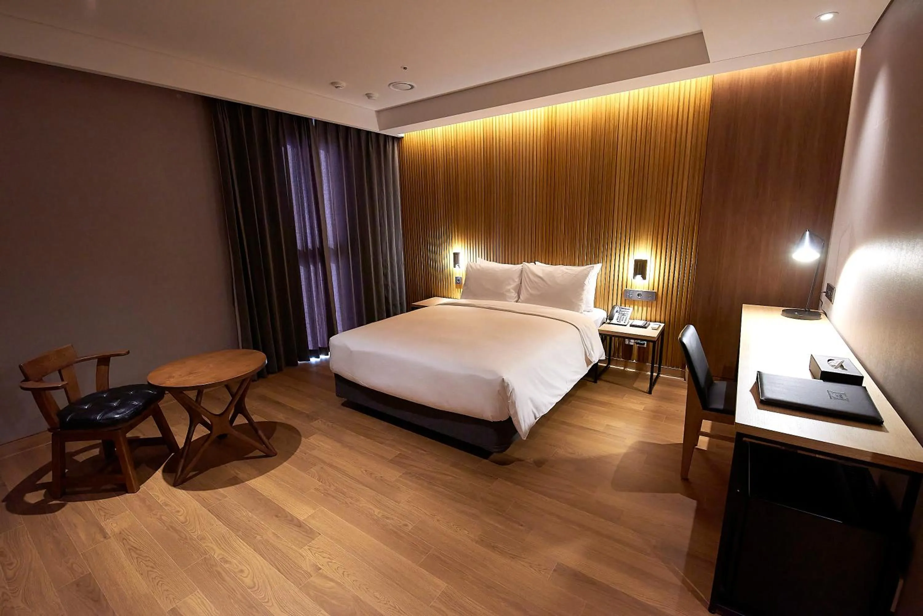 Bed in Busan City Hotel