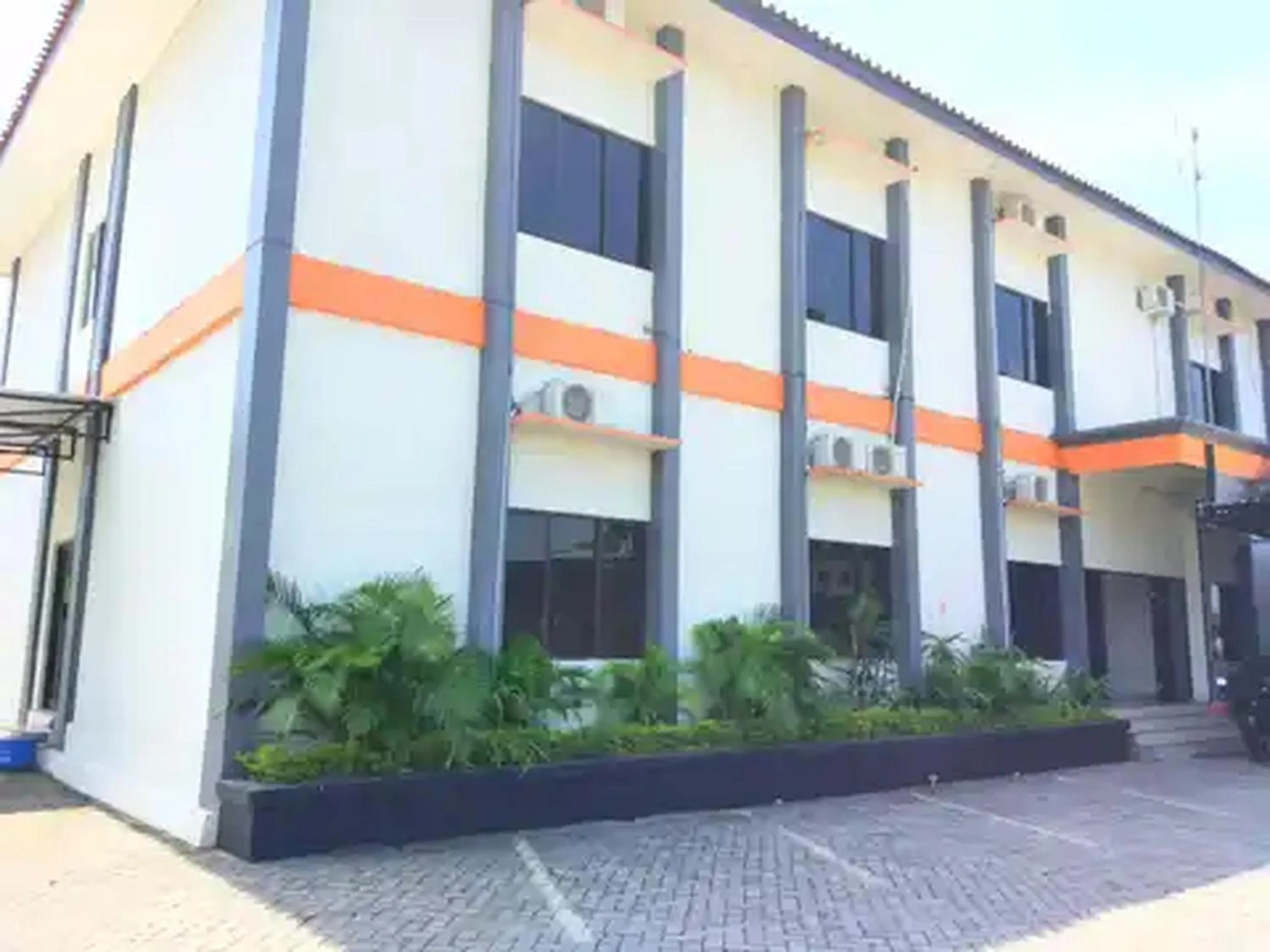 Property building in RedDoorz at Hotel Nuansa Ngawi