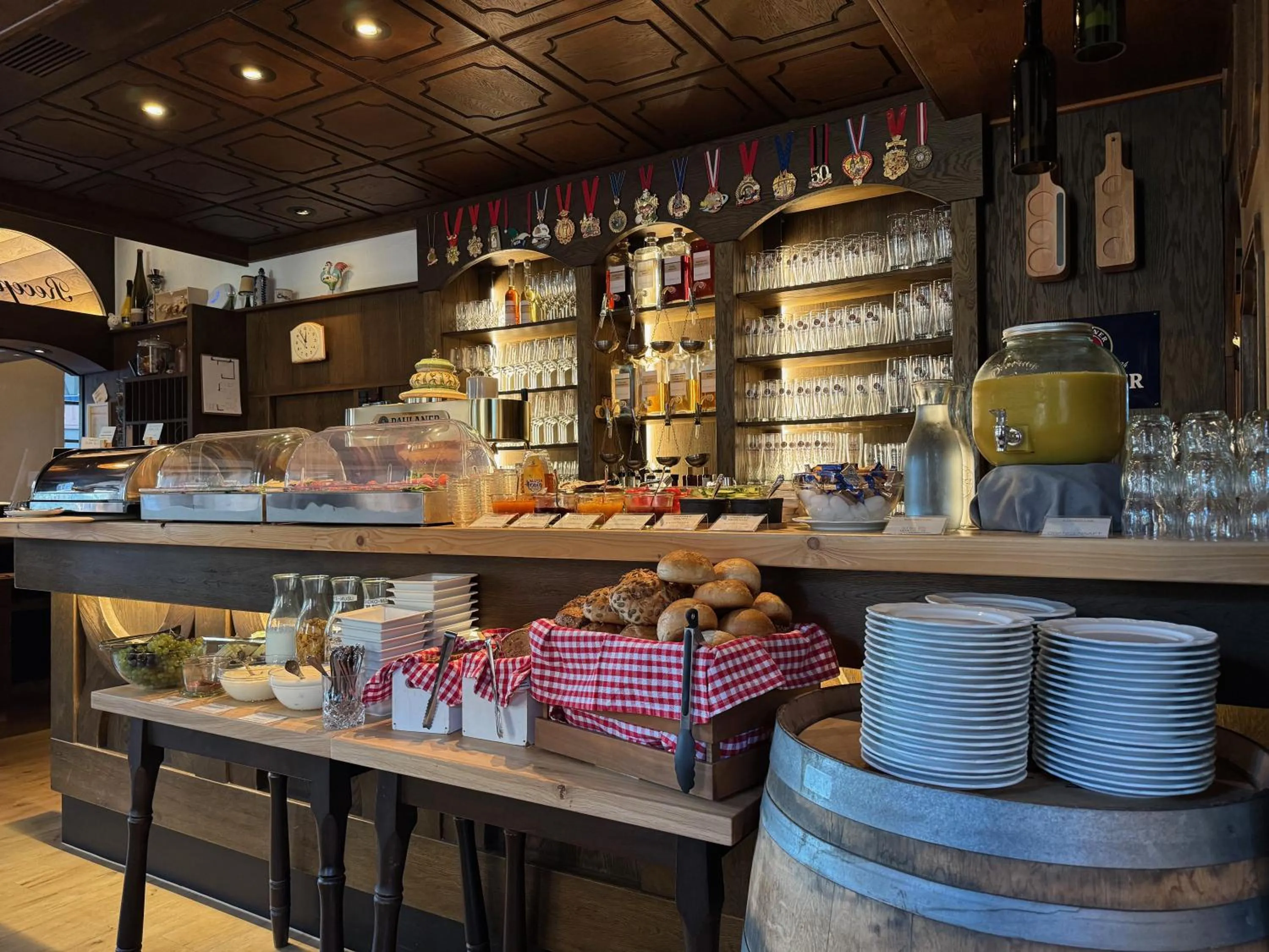 Breakfast in RATSKELLER Hotel & Restaurant