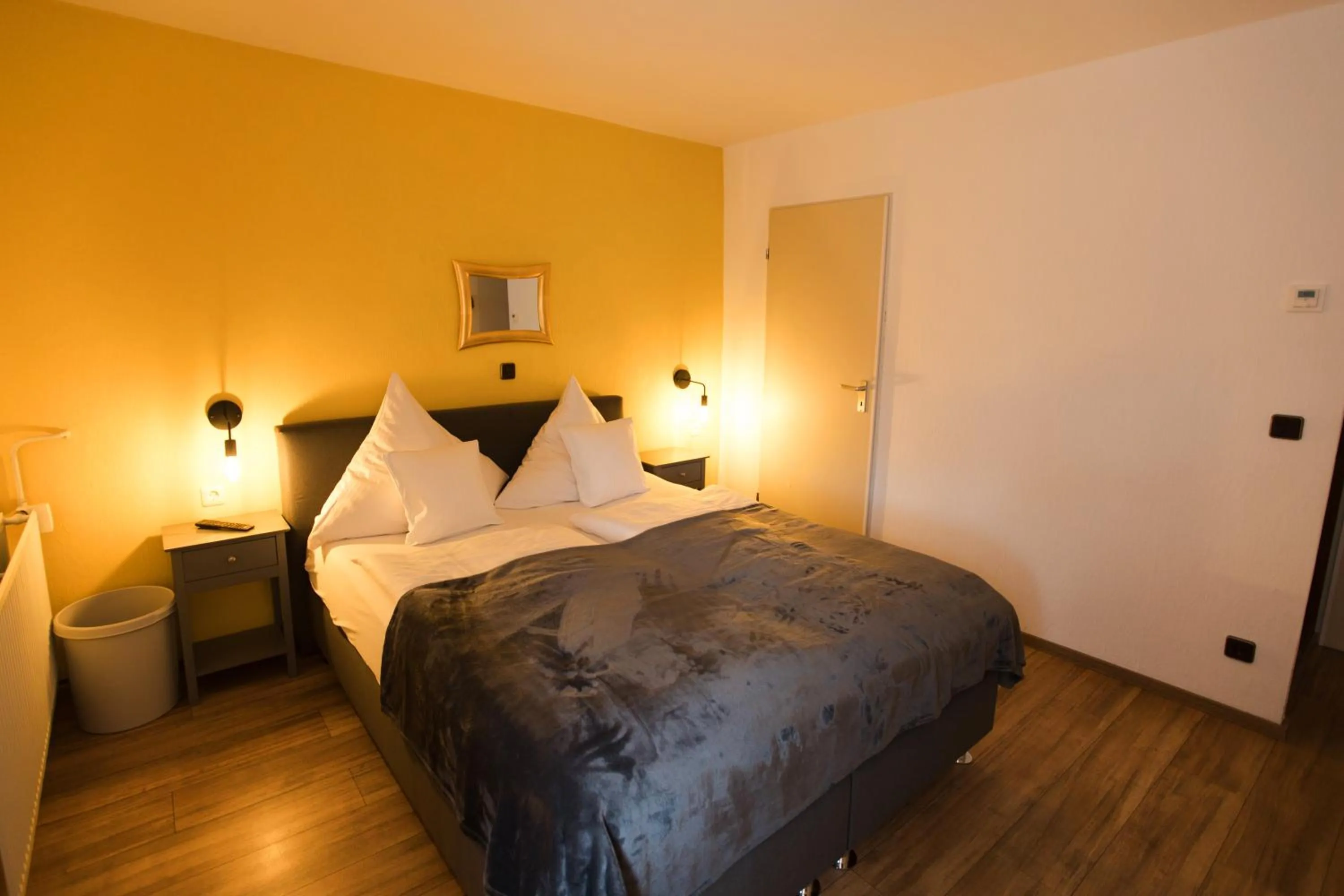 Bed in RATSKELLER Hotel & Restaurant