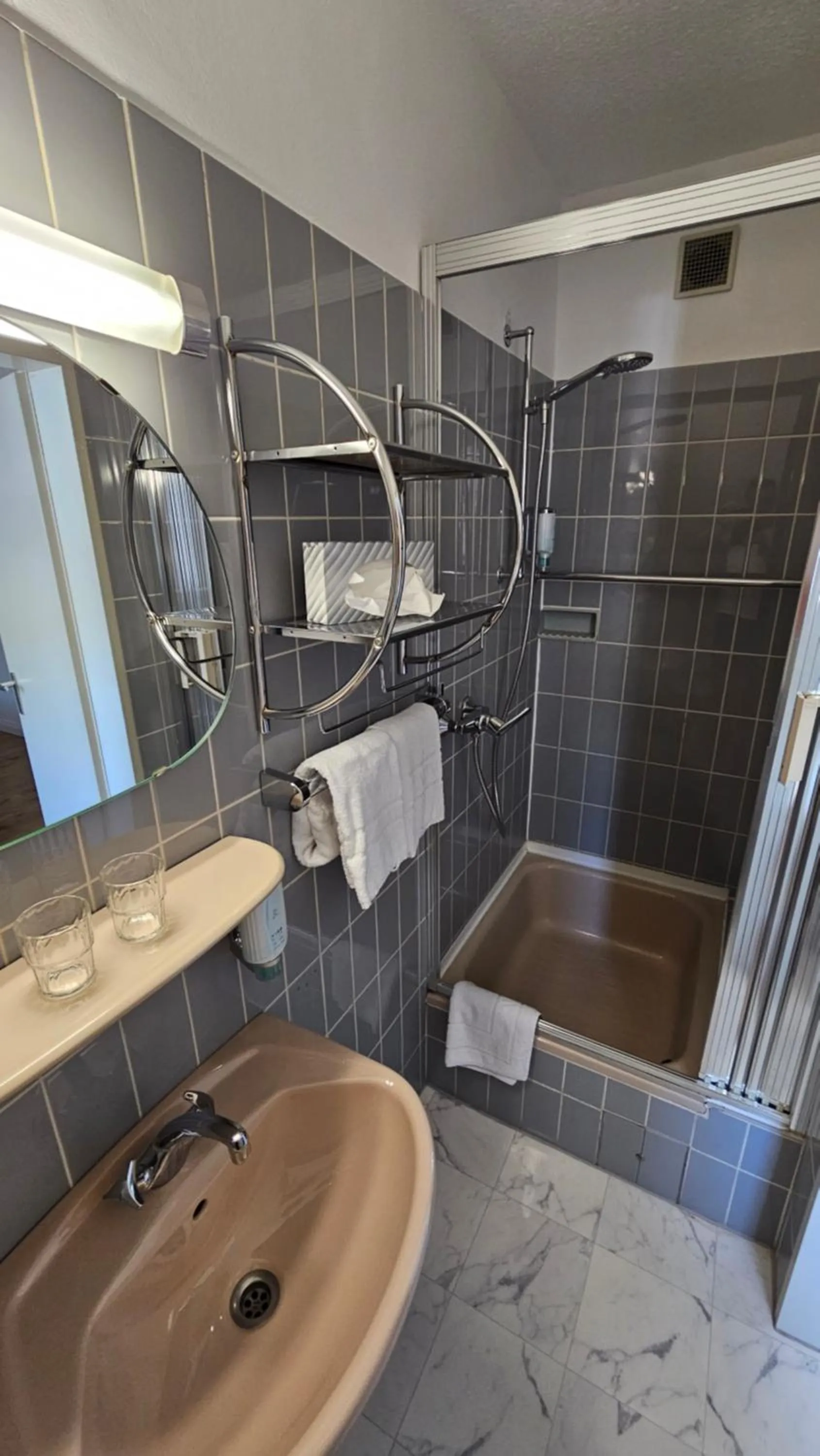 Bathroom in RATSKELLER Hotel & Restaurant