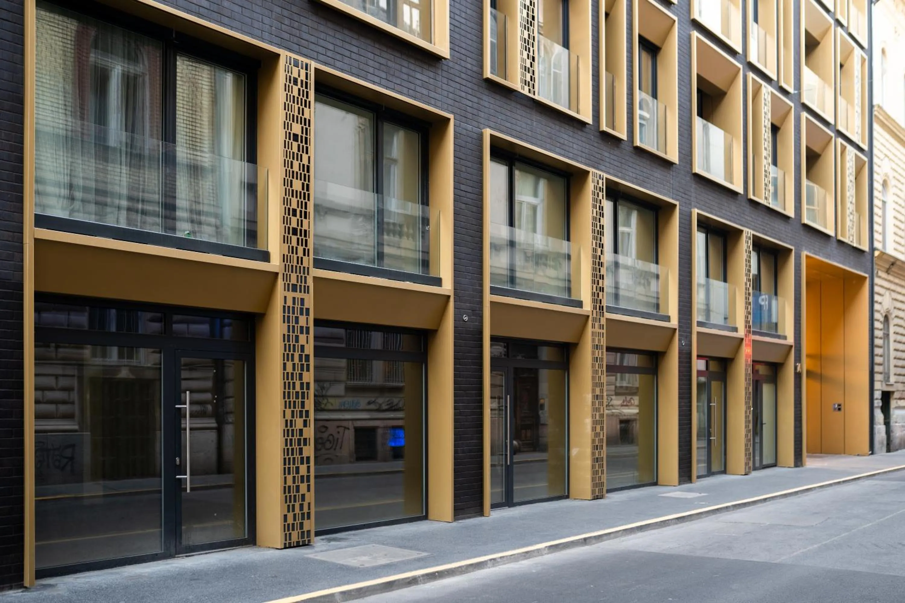 Property building in Vagabond Grand'Or