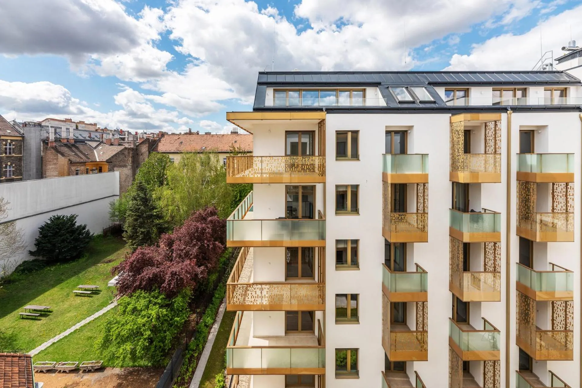 Property building in Vagabond Grand'Or