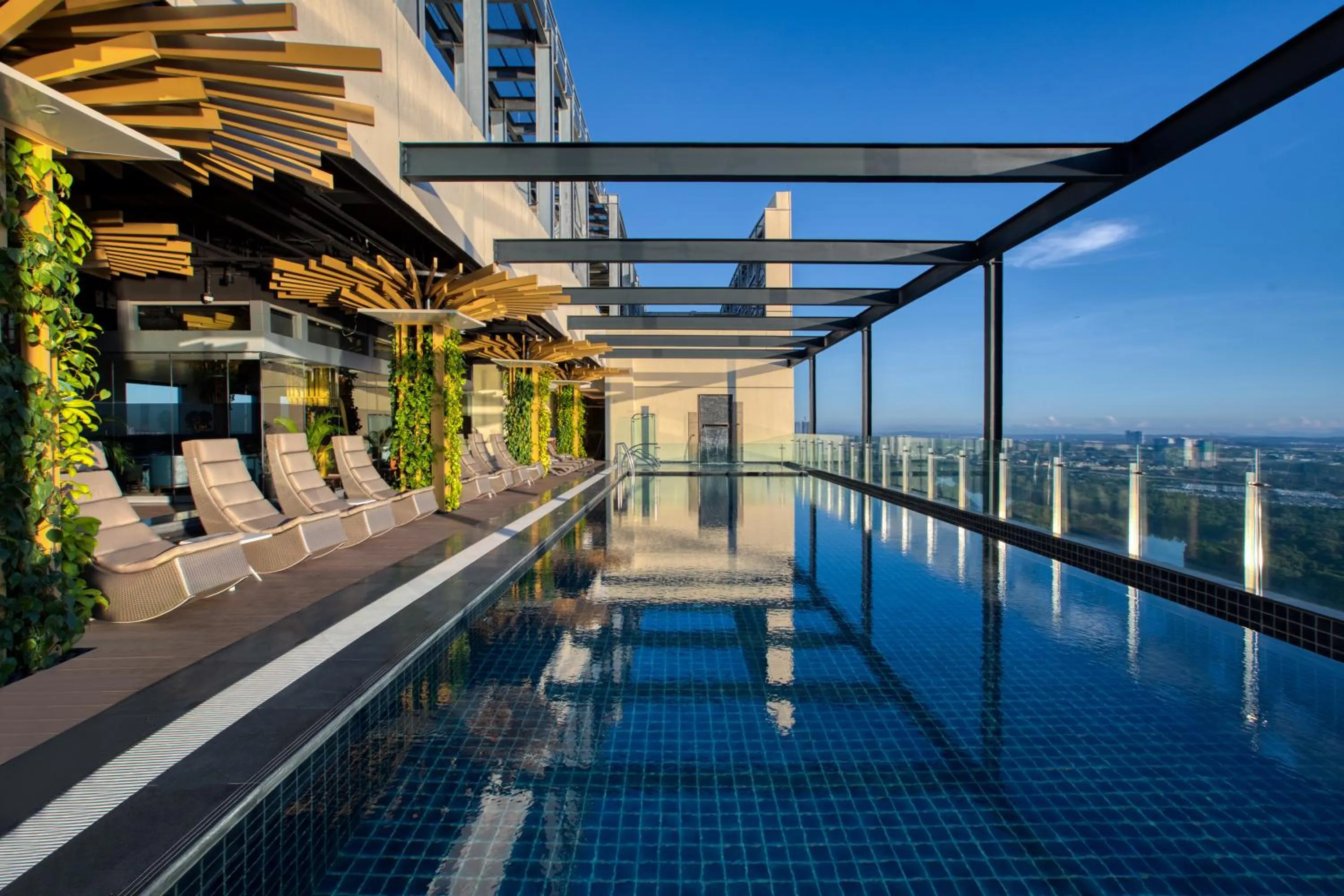 Pool view in St Giles Southkey