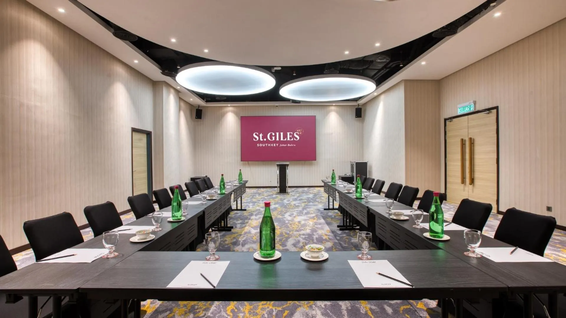 Meeting/conference room in St Giles Southkey