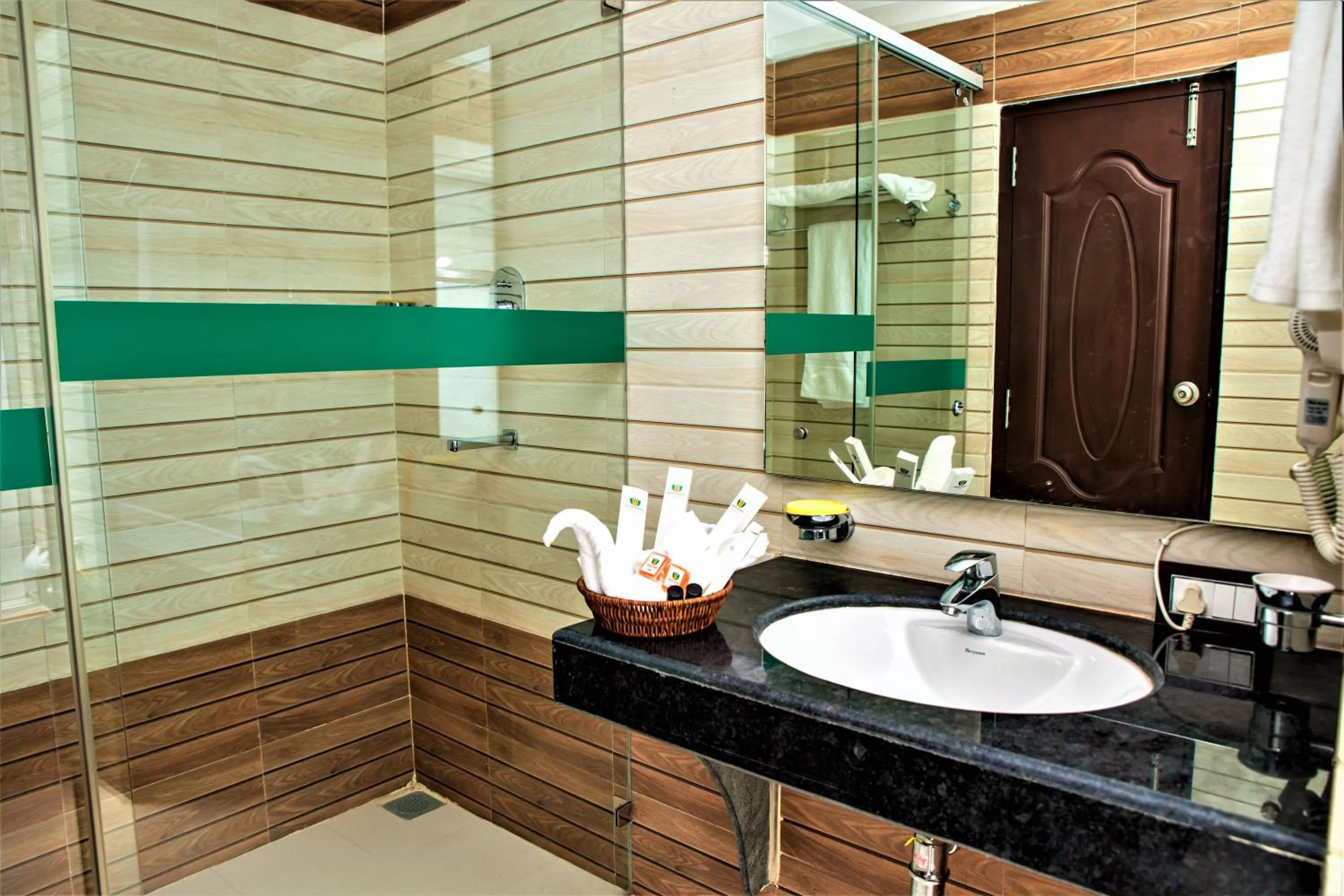 Shower in Gautam Buddha International Hotel