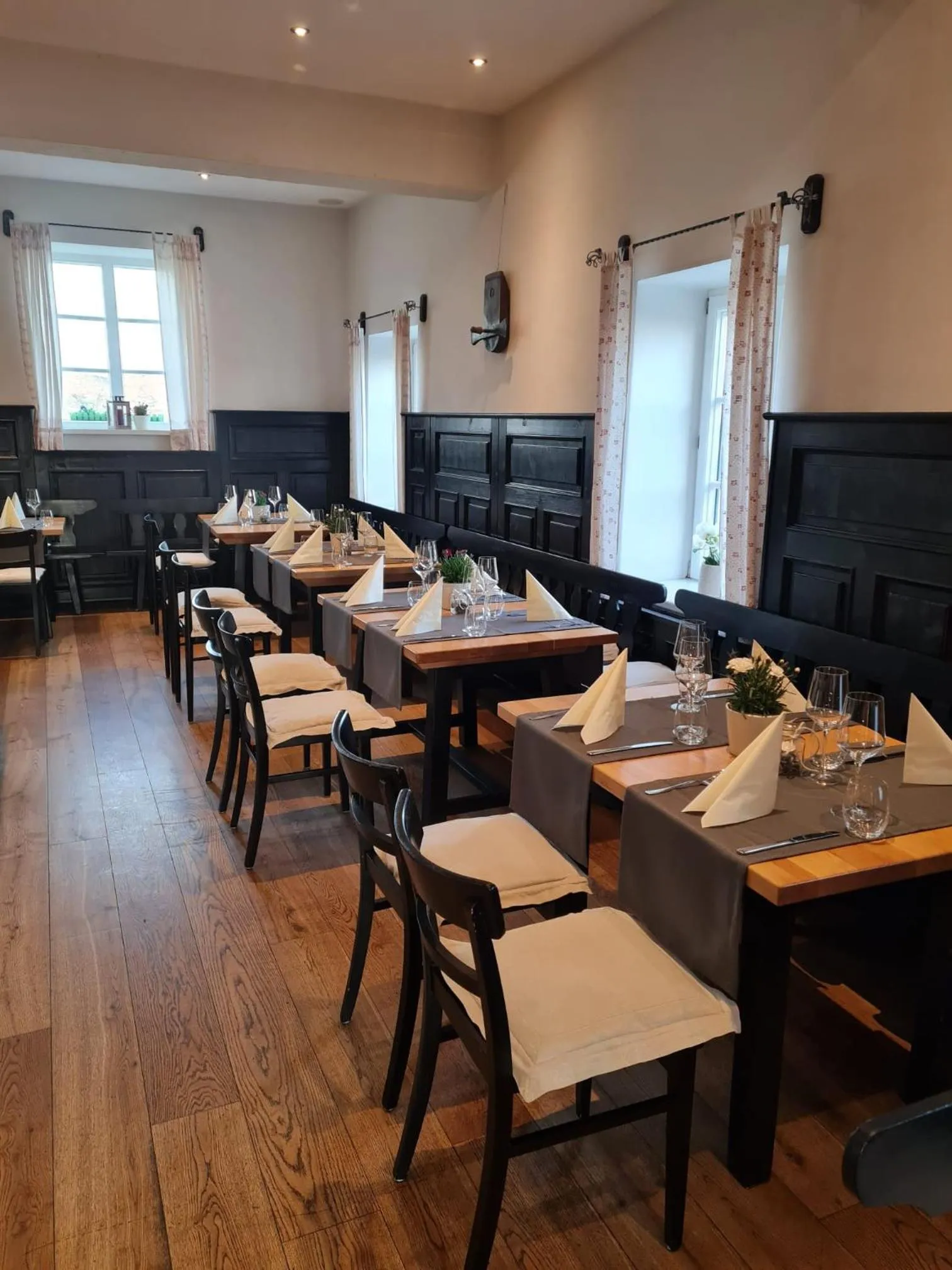 Restaurant/places to eat in Wirtshaus Leindl