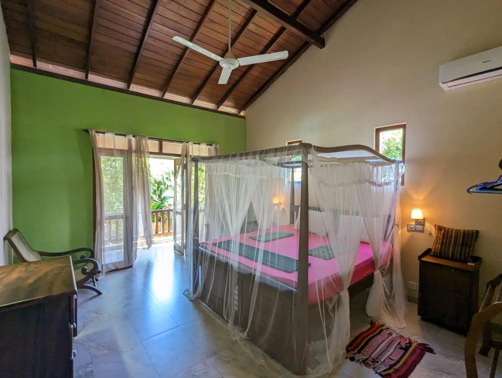 Bedroom, Bed in Green View Villa