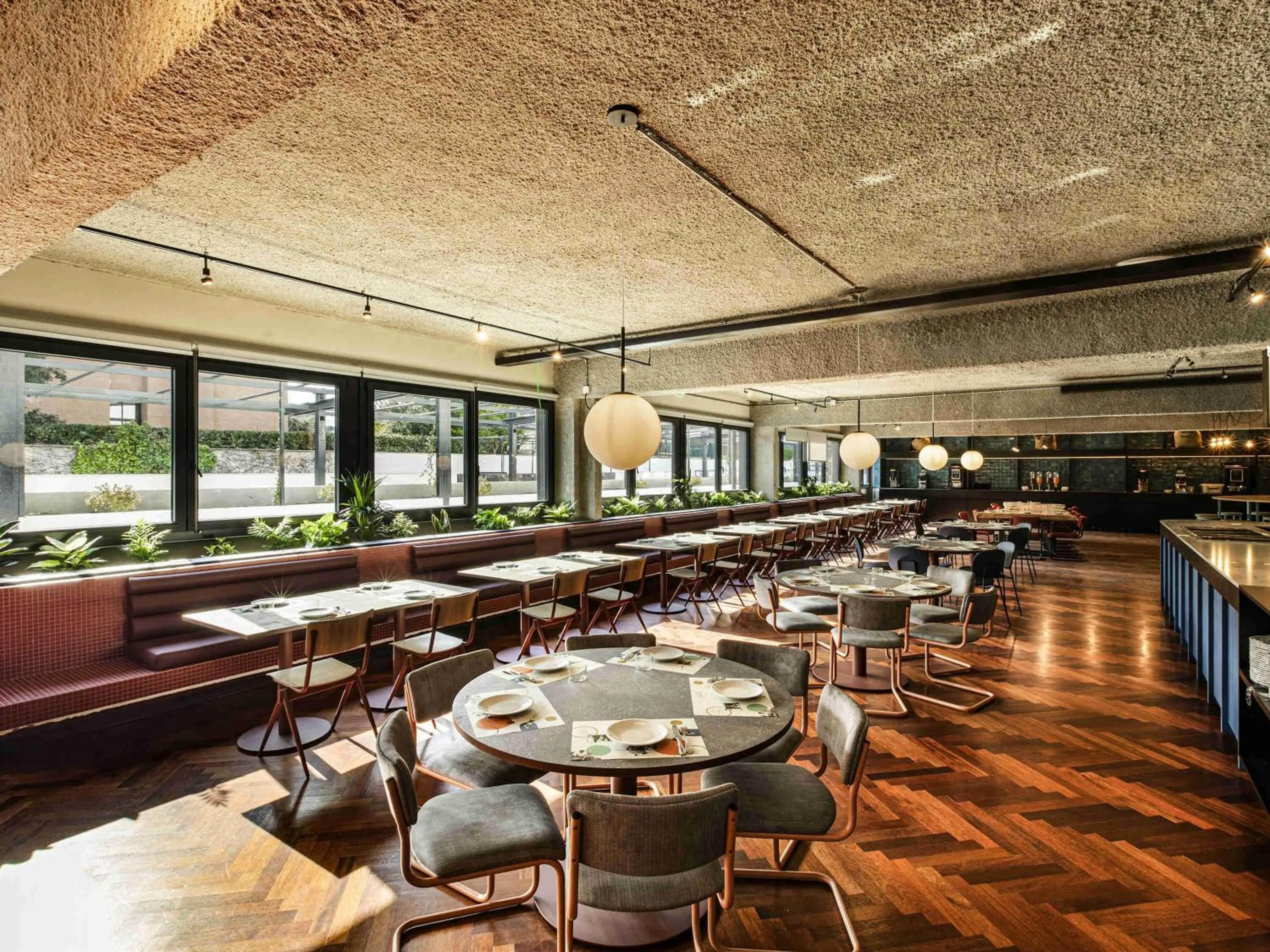 Restaurant/places to eat in Ibis Styles Roma Aurelia