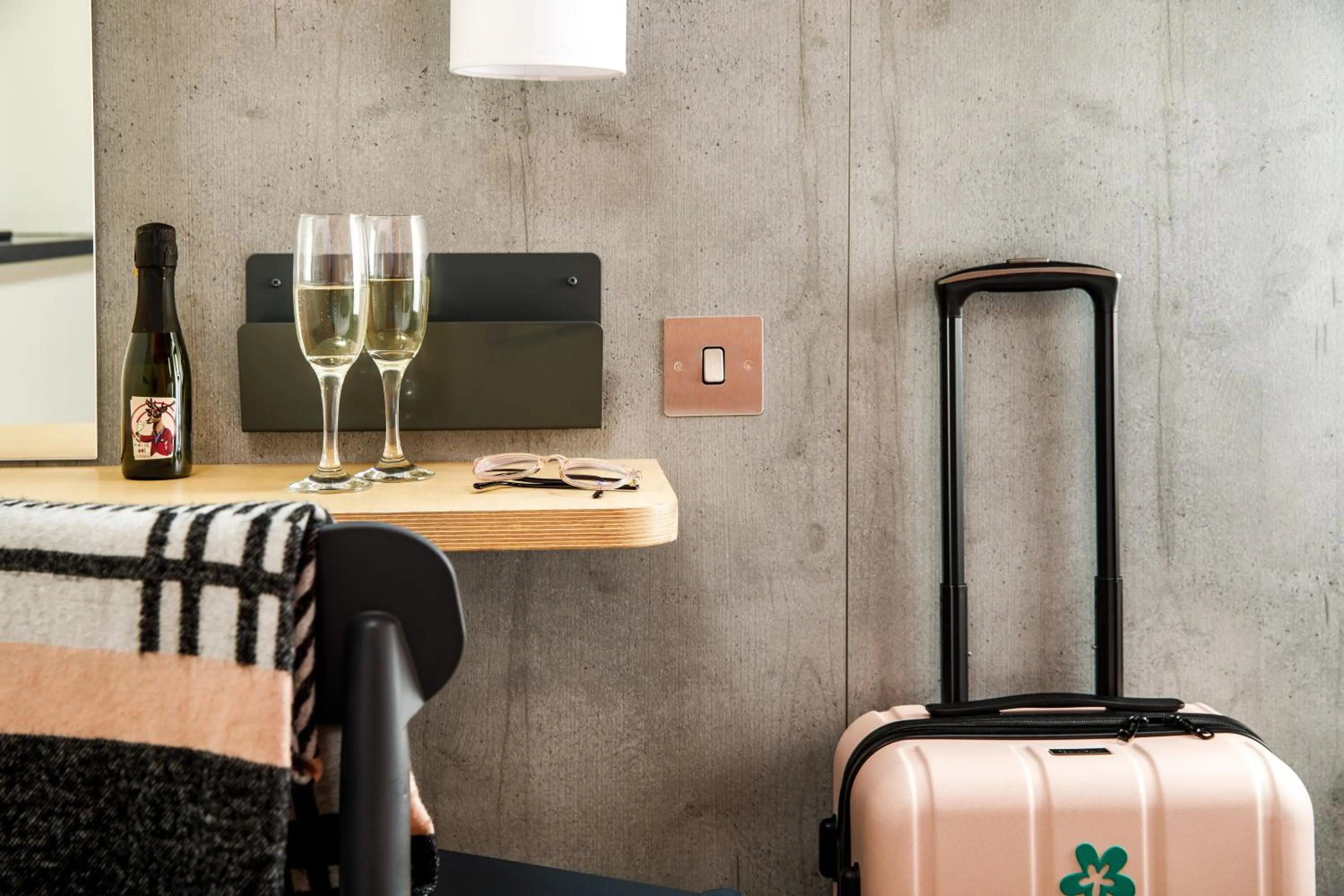 Drinks in ibis budget Manchester Airport T2