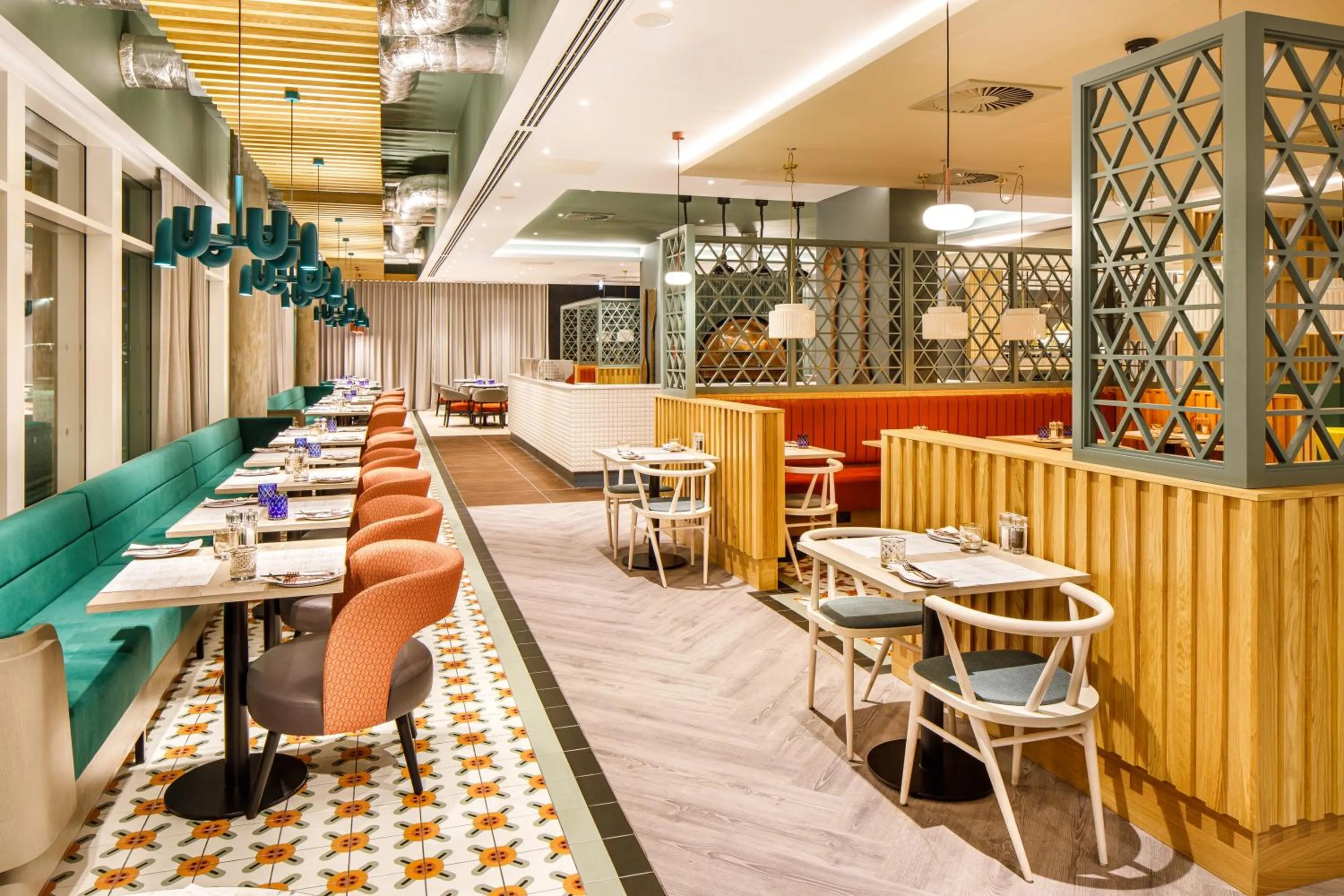 Restaurant/places to eat in ibis budget Manchester Airport T2