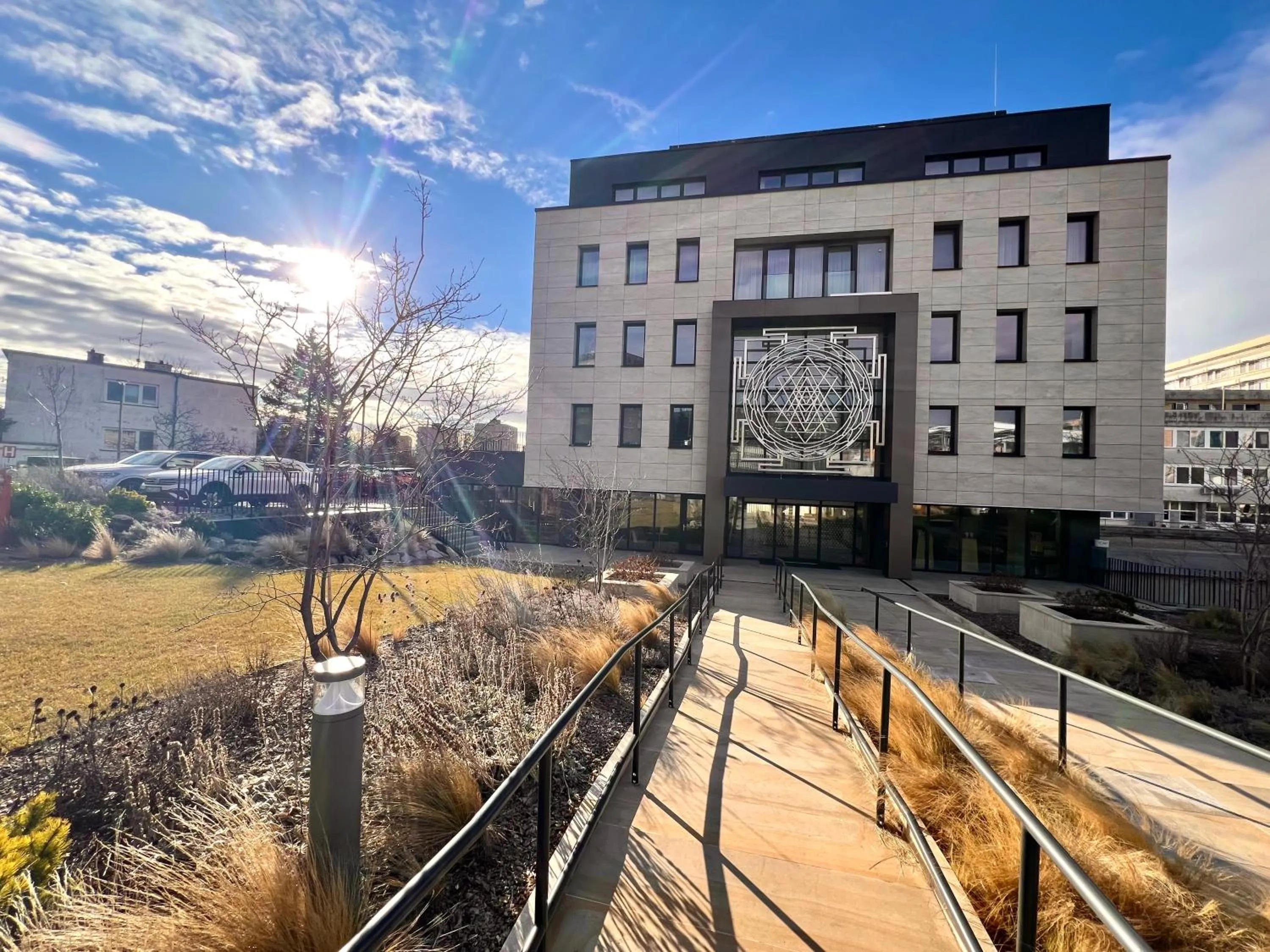 Property building in RAJ zdravia