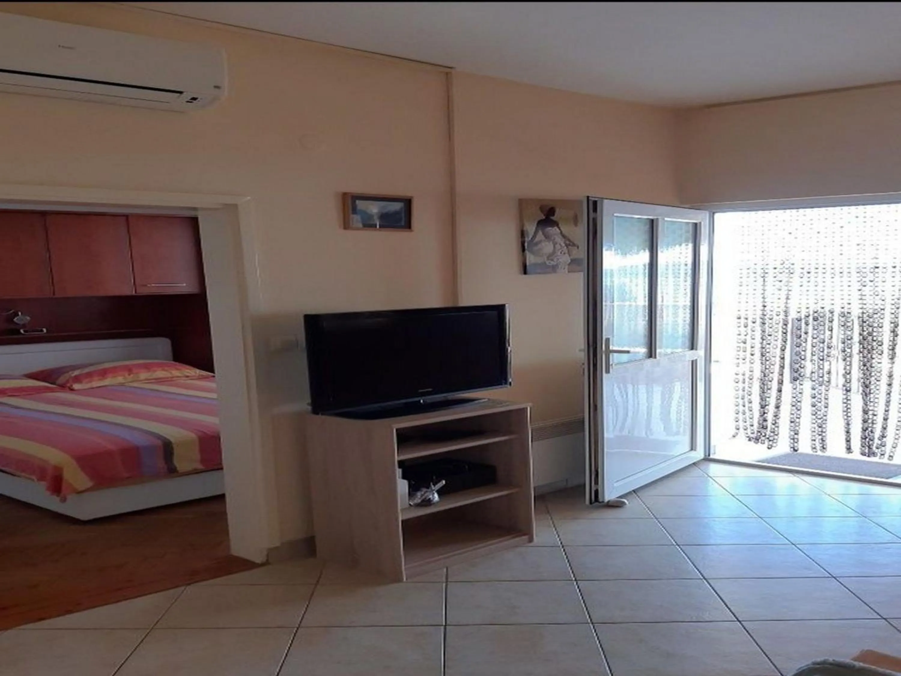 Bedroom, Bed in Apartments Dobrila