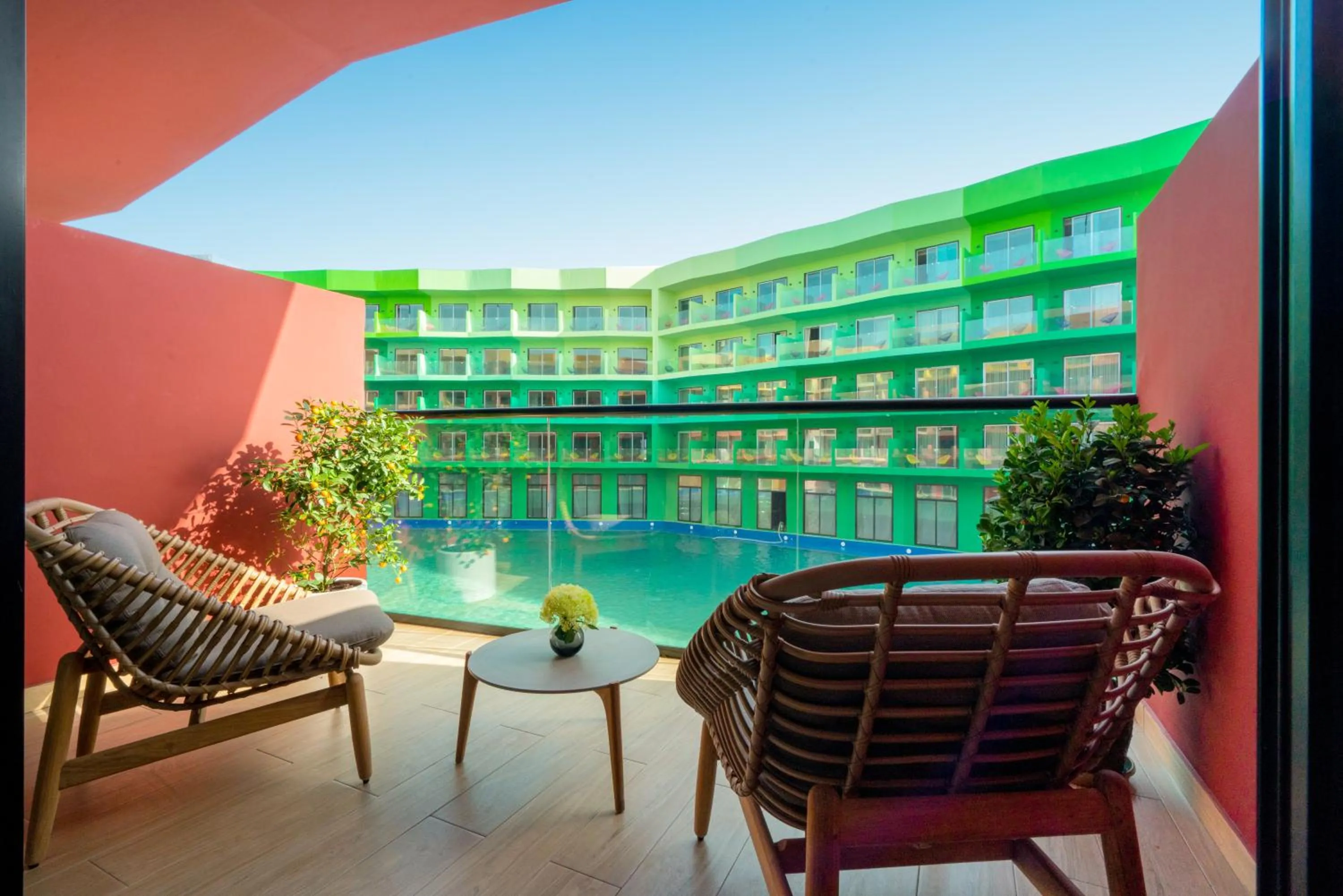 Balcony/Terrace in Voco Dubai Monaco, The Heart of Europe by IHG-Adult only