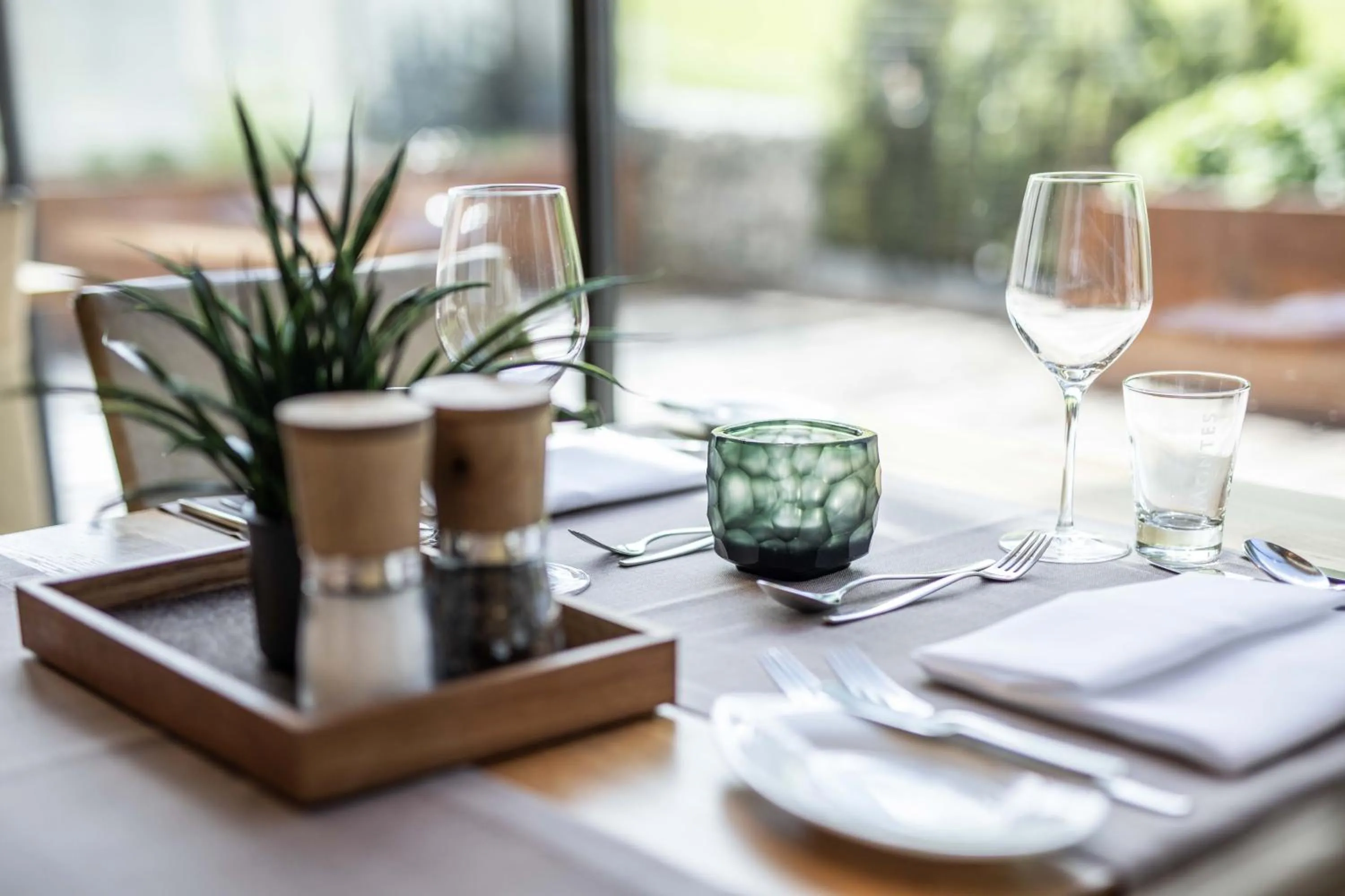 Restaurant/places to eat in Hotel Arlmont 4 Stern Superior