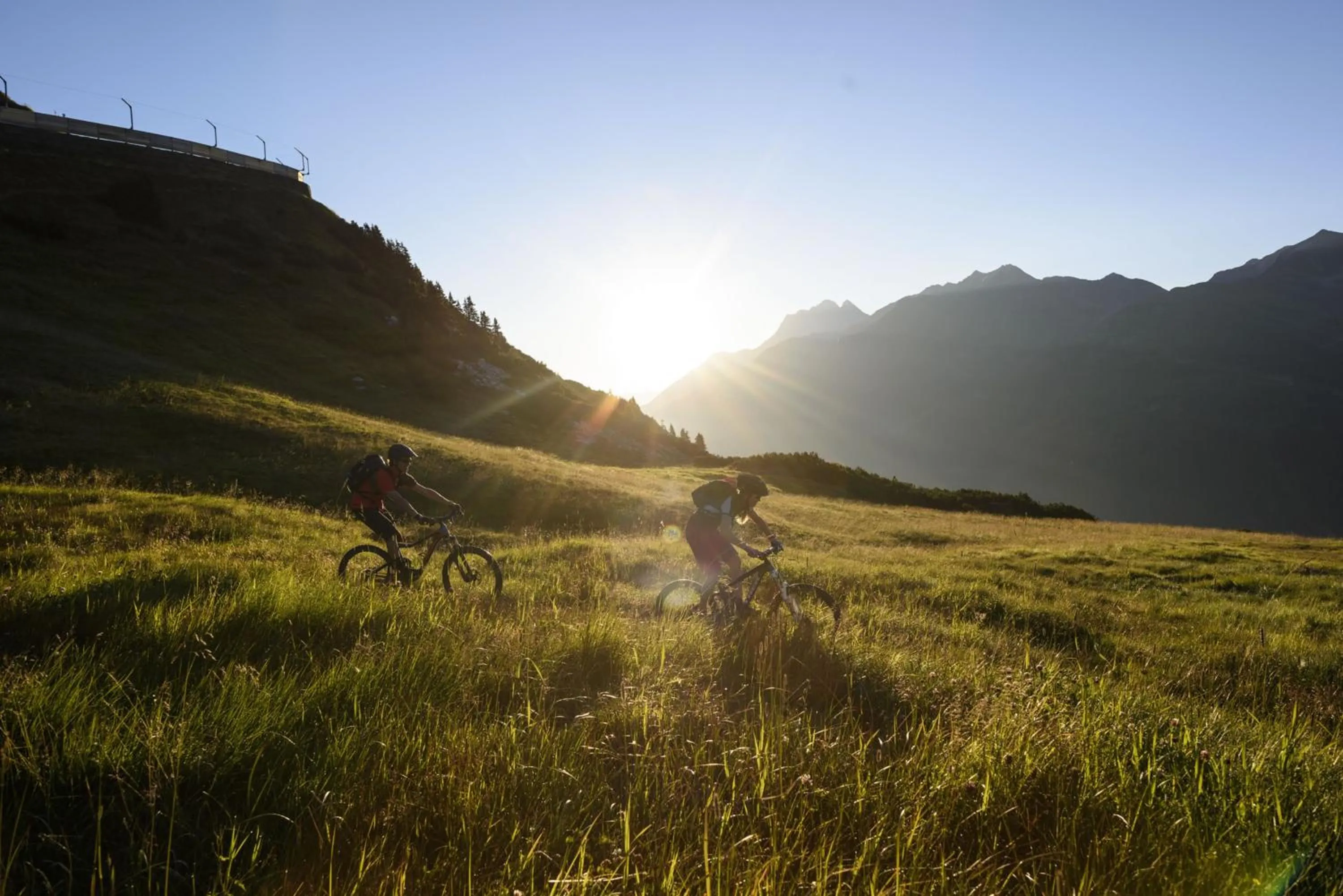 Cycling in Hotel Arlmont 4 Stern Superior