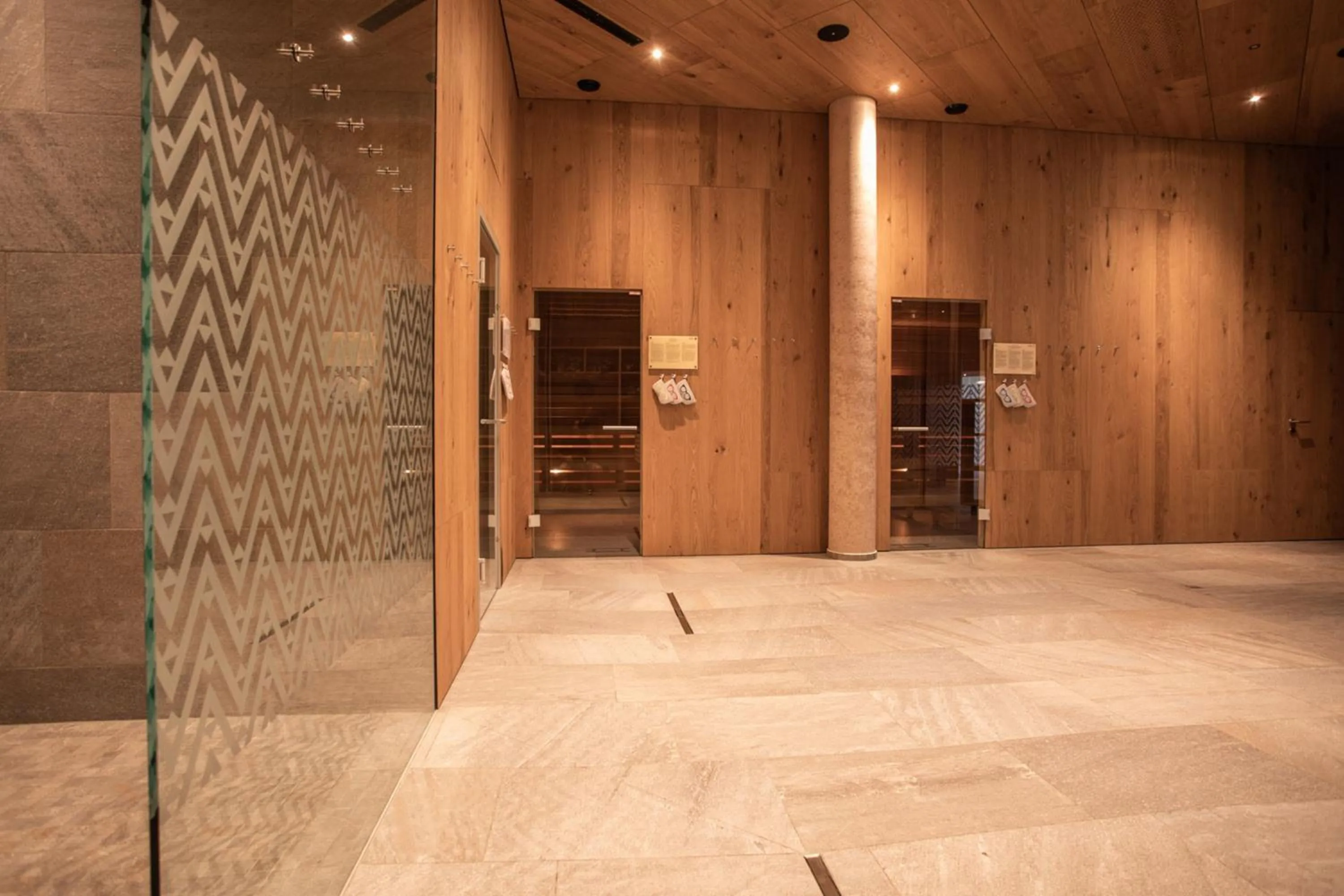 Spa and wellness centre/facilities in Hotel Arlmont 4 Stern Superior