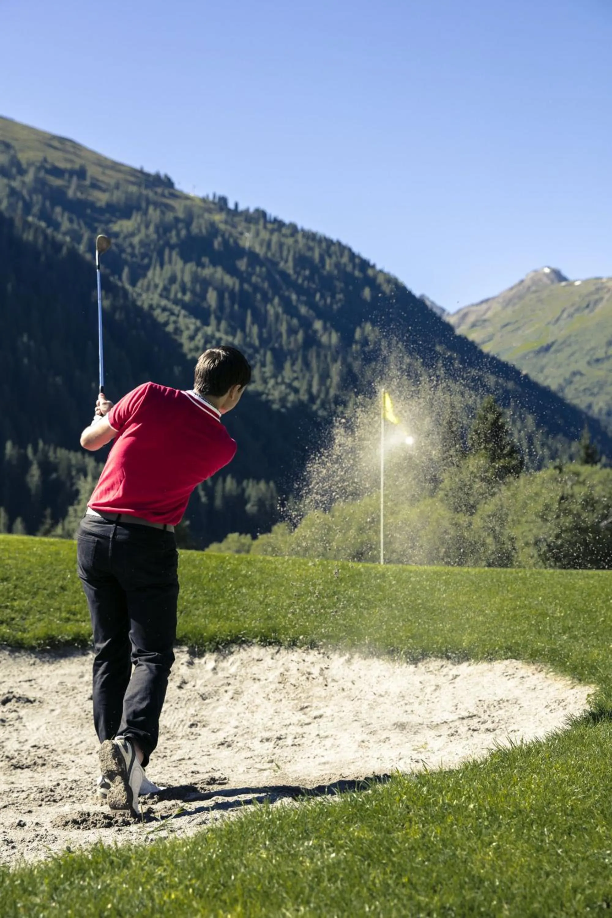 Golfcourse in Hotel Arlmont 4 Stern Superior