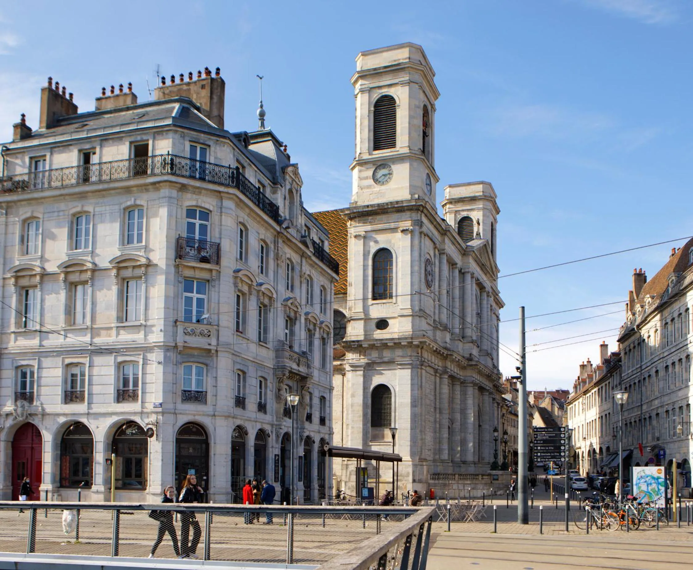 Neighbourhood in LA DOLCEVITA SPA Chambre privative