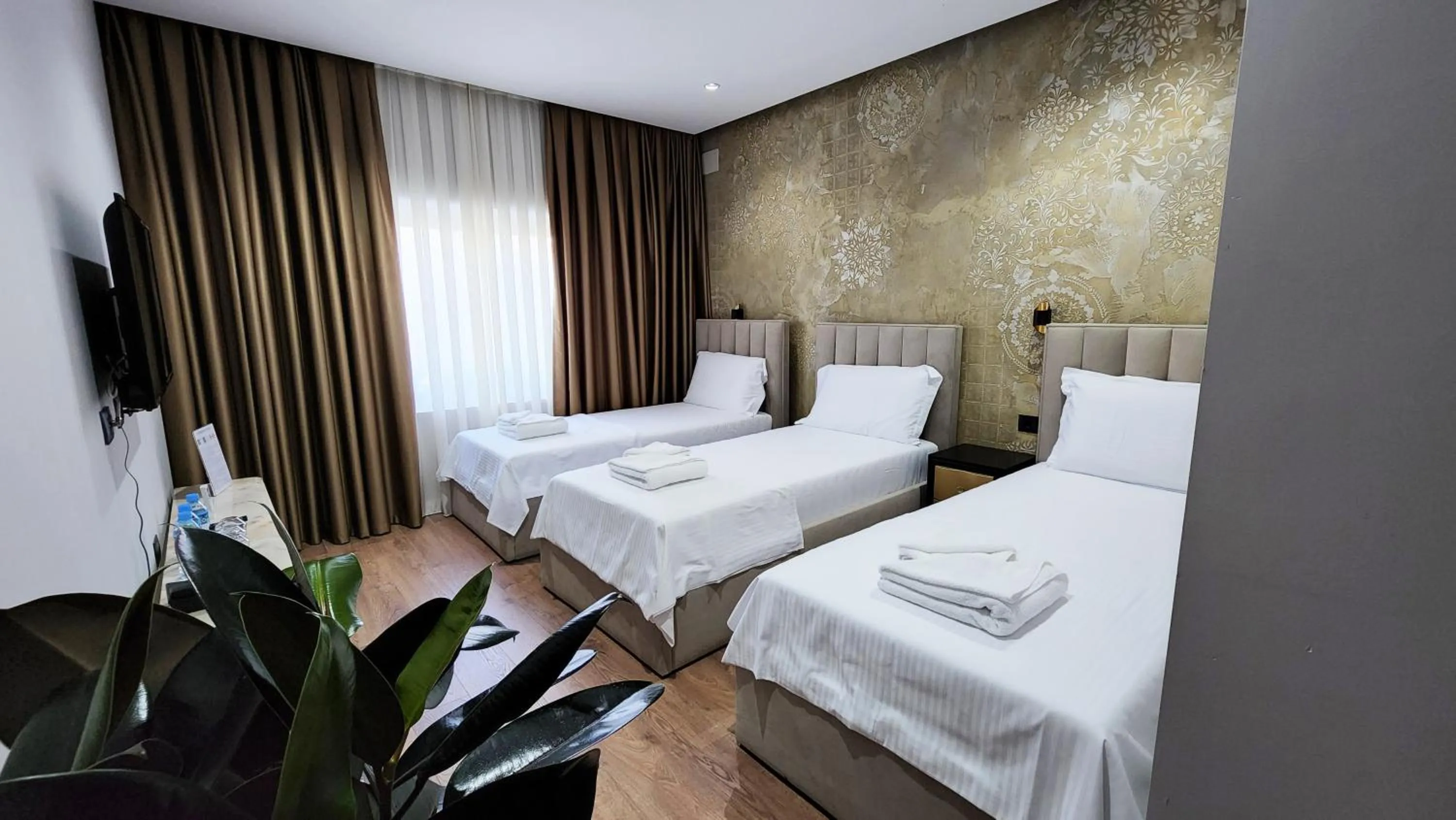 Bedroom, Bed in Imperator Hotel