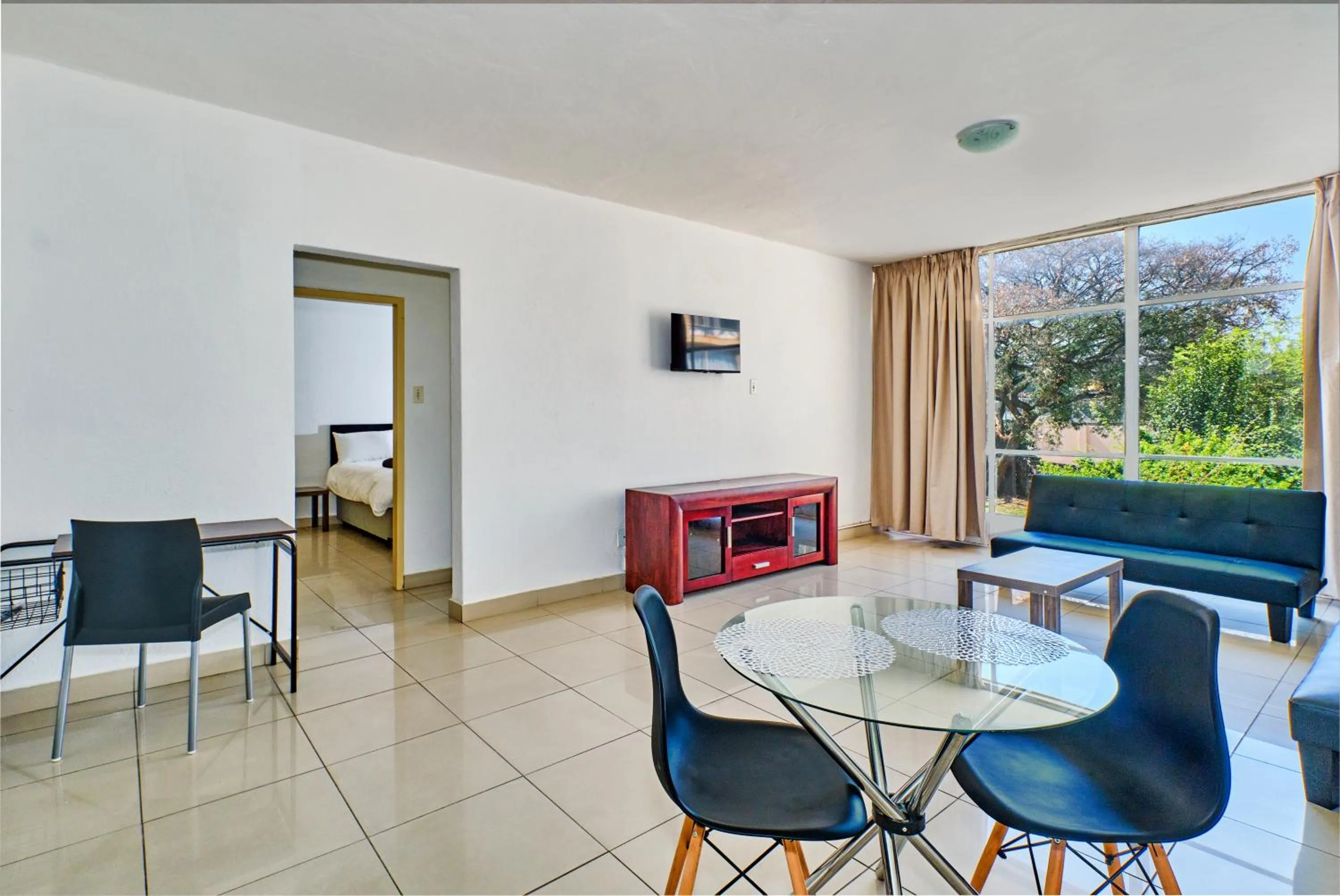 Living room in Inn & Out Sandton Park