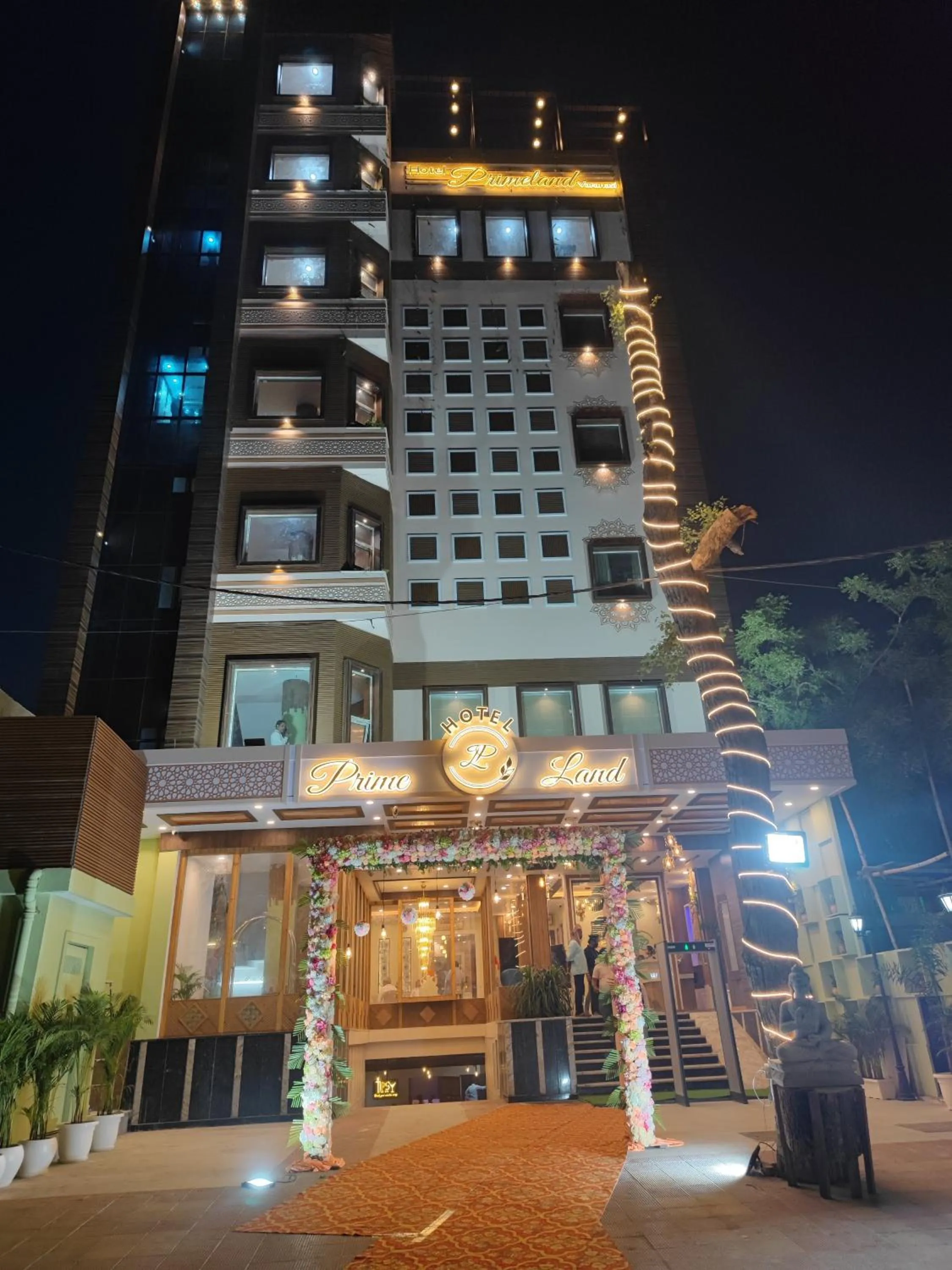 Property building in PRIME LAND