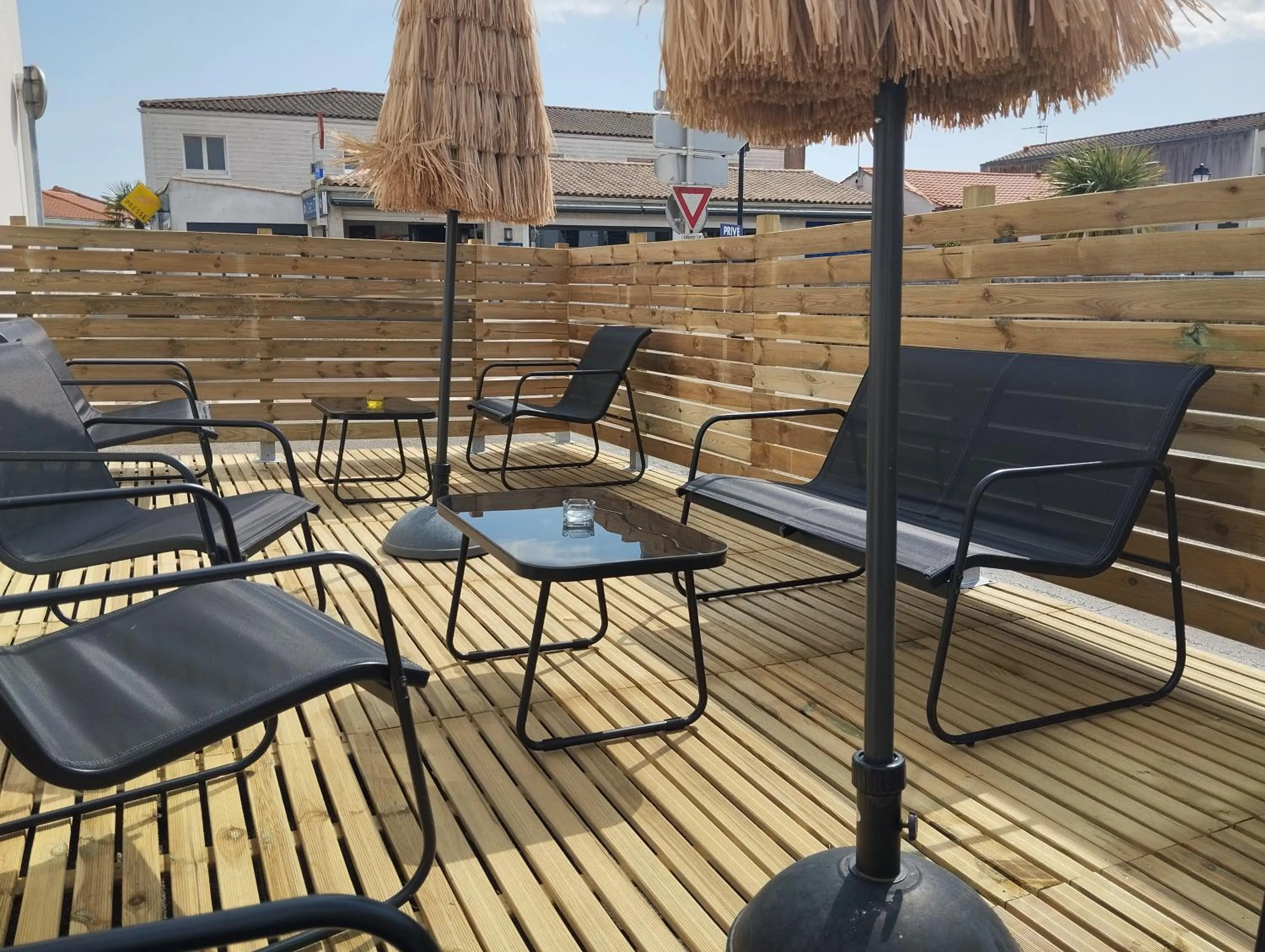 Restaurant/places to eat in La Côte de Lumière