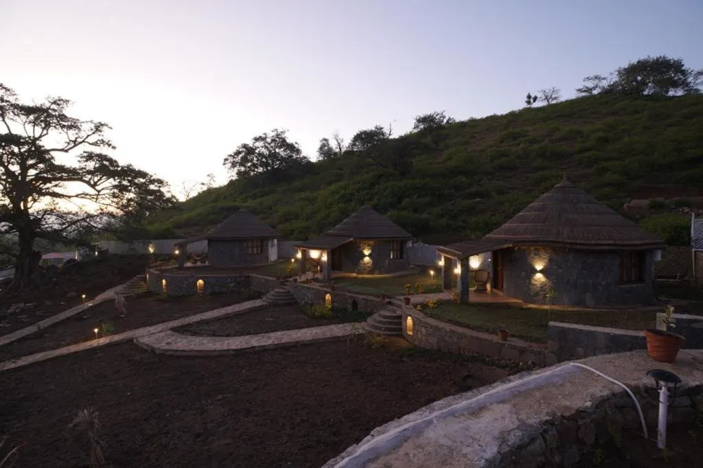 Mountain view in Turban Nature Wilderness , Kumbhalgarh