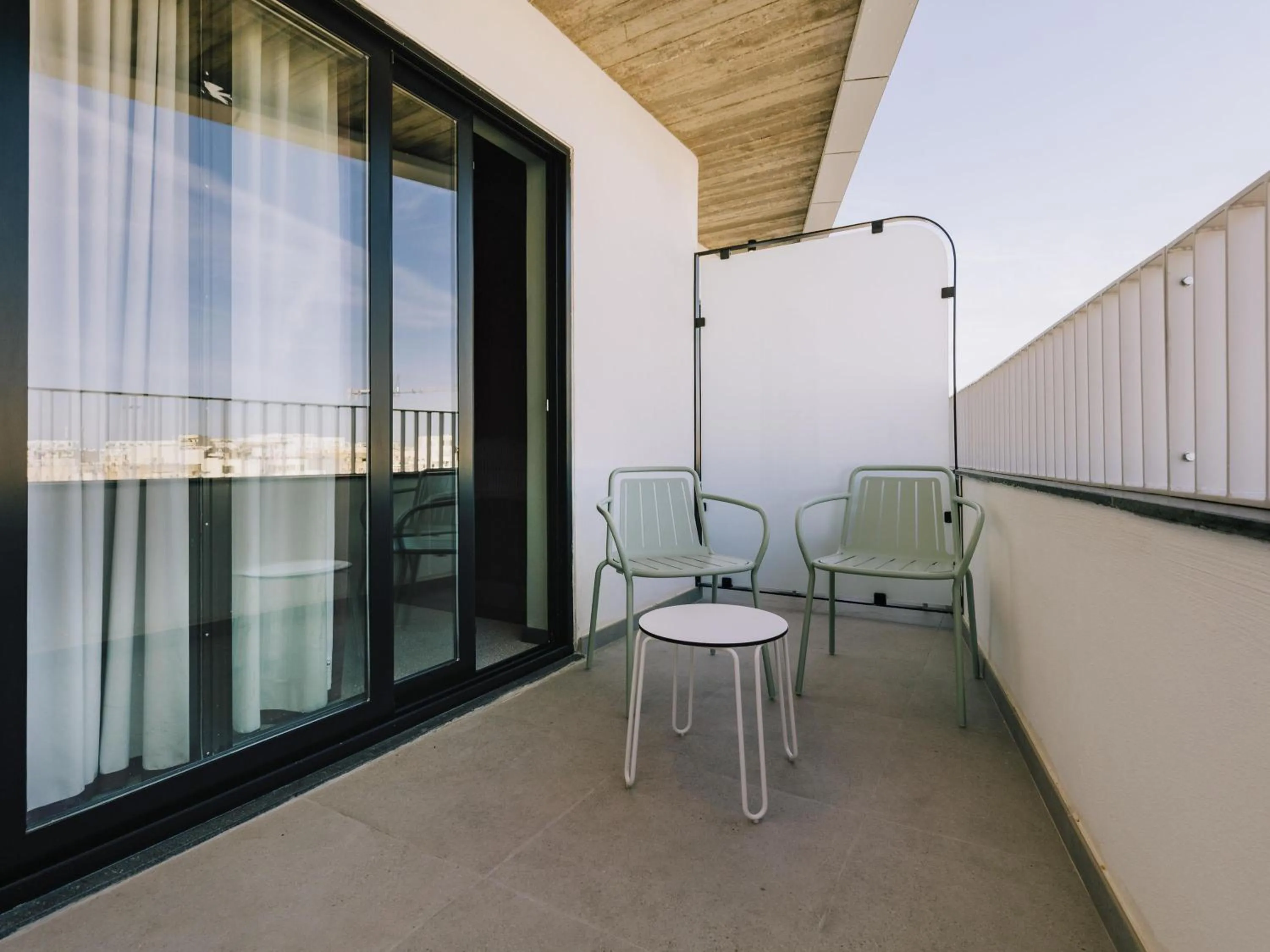 Bedroom in ibis Styles ST Pauls Bay Malta