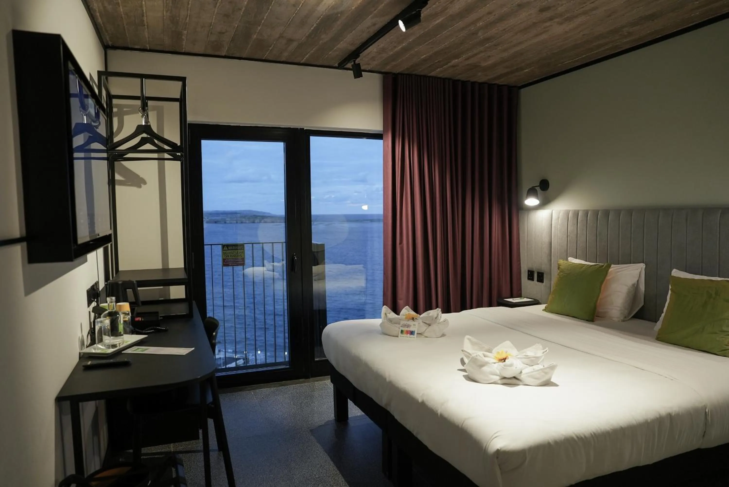 Photo of the whole room, Bed in ibis Styles ST Pauls Bay Malta