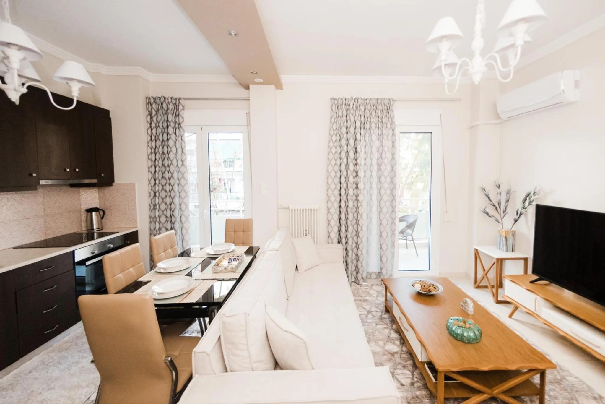 TV and multimedia in Best House, Ellinou Stratiotou, Ayia, Patra