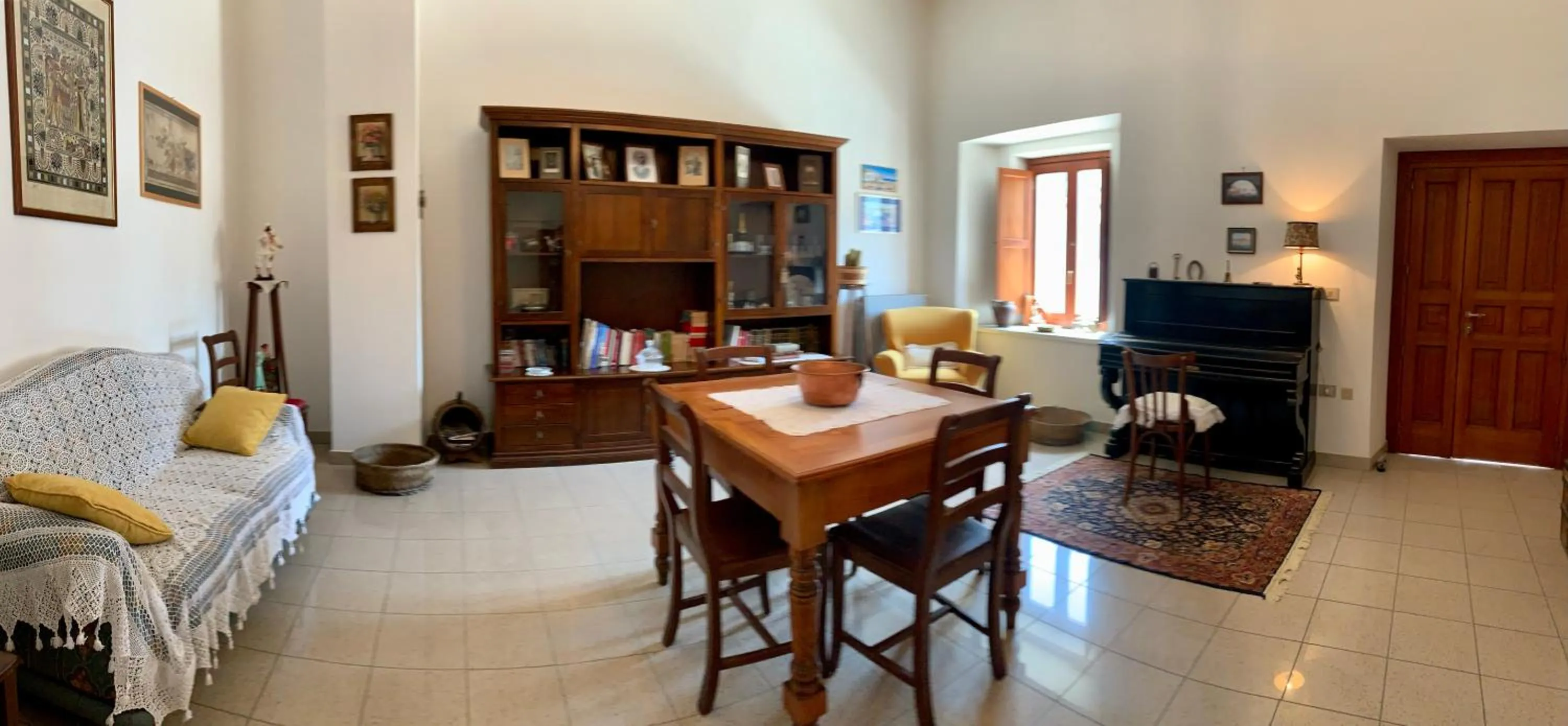 Communal lounge/ TV room in Il Duca di Vietri