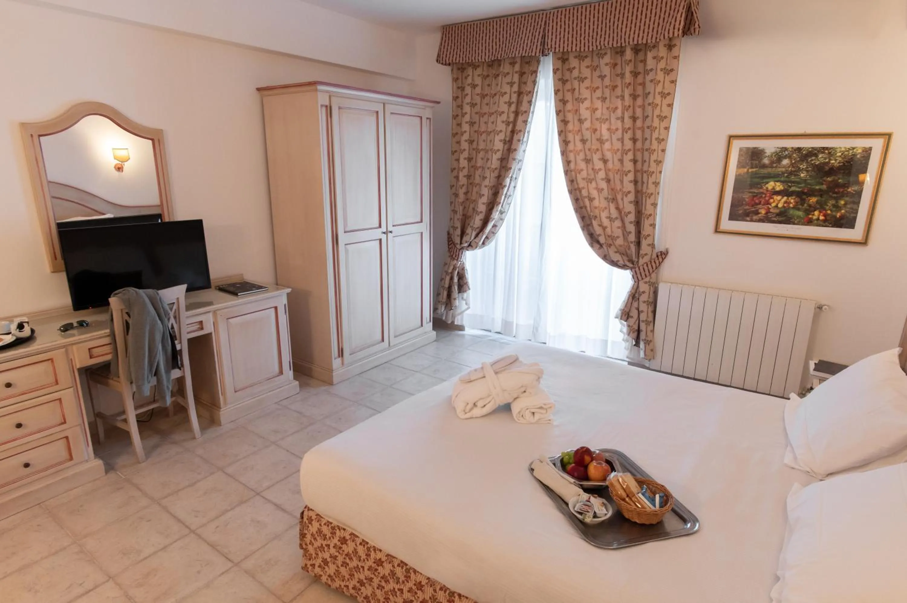 Bedroom, Bed in Toscana Wellness Resort