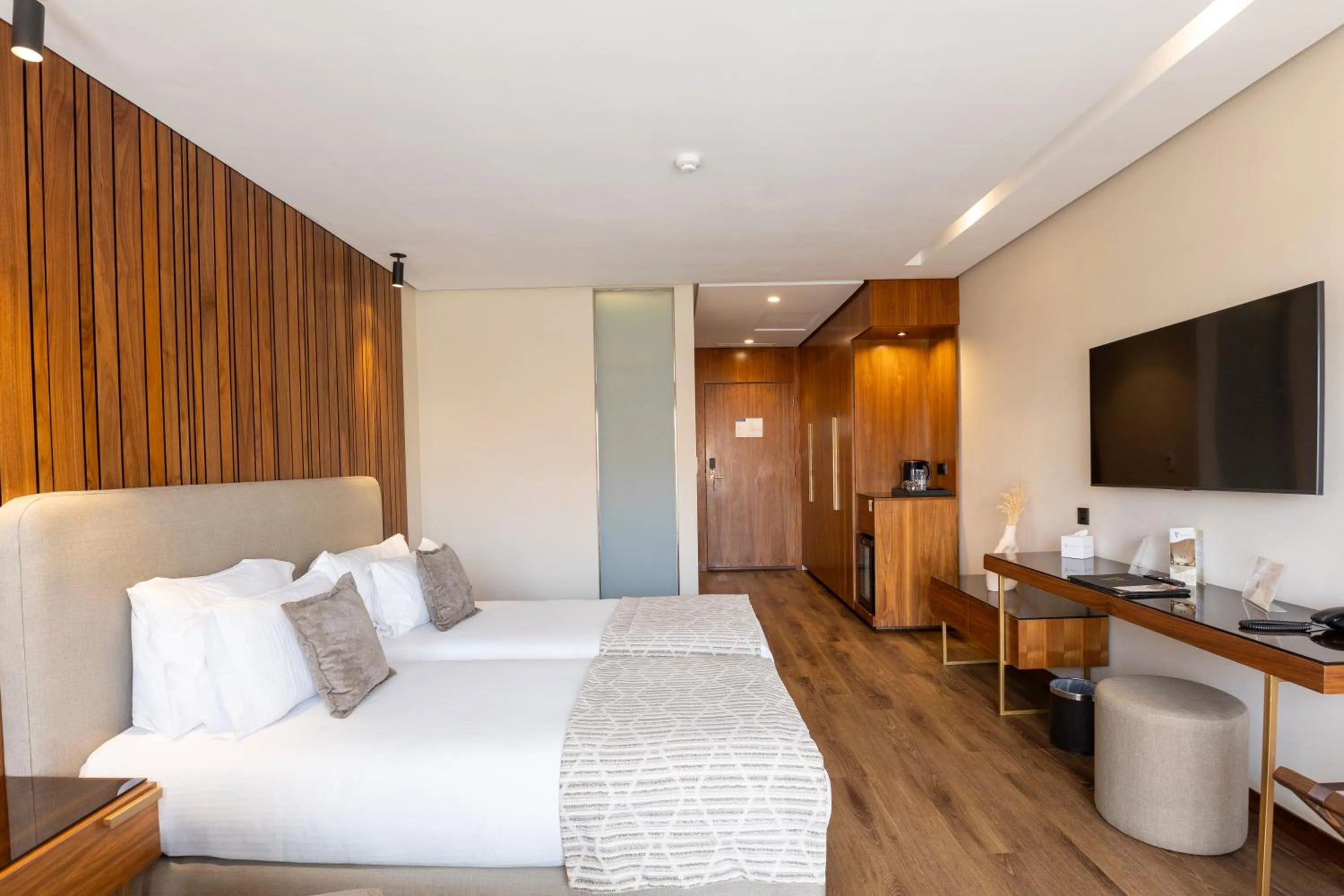 Bed in Longue vie Hotels