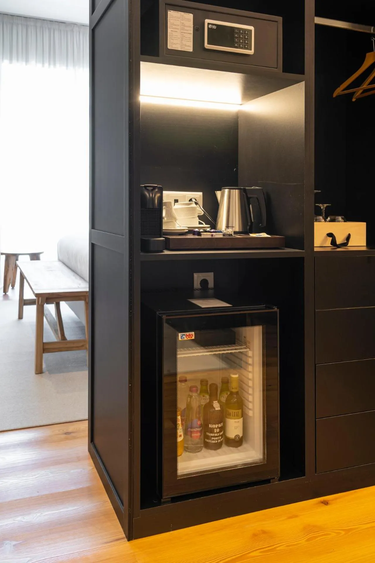 Coffee/tea facilities in Quinta São Luiz The Vine House Douro